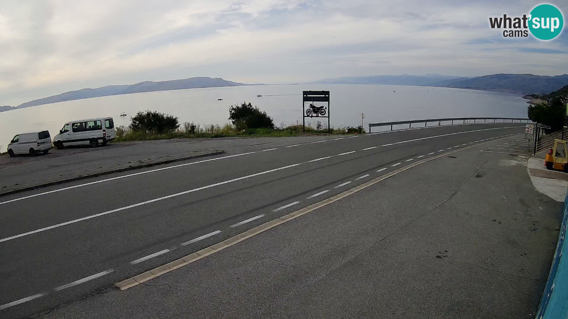 Web kamera Jadranska Magistrala kod SENJa – pogled na KRK