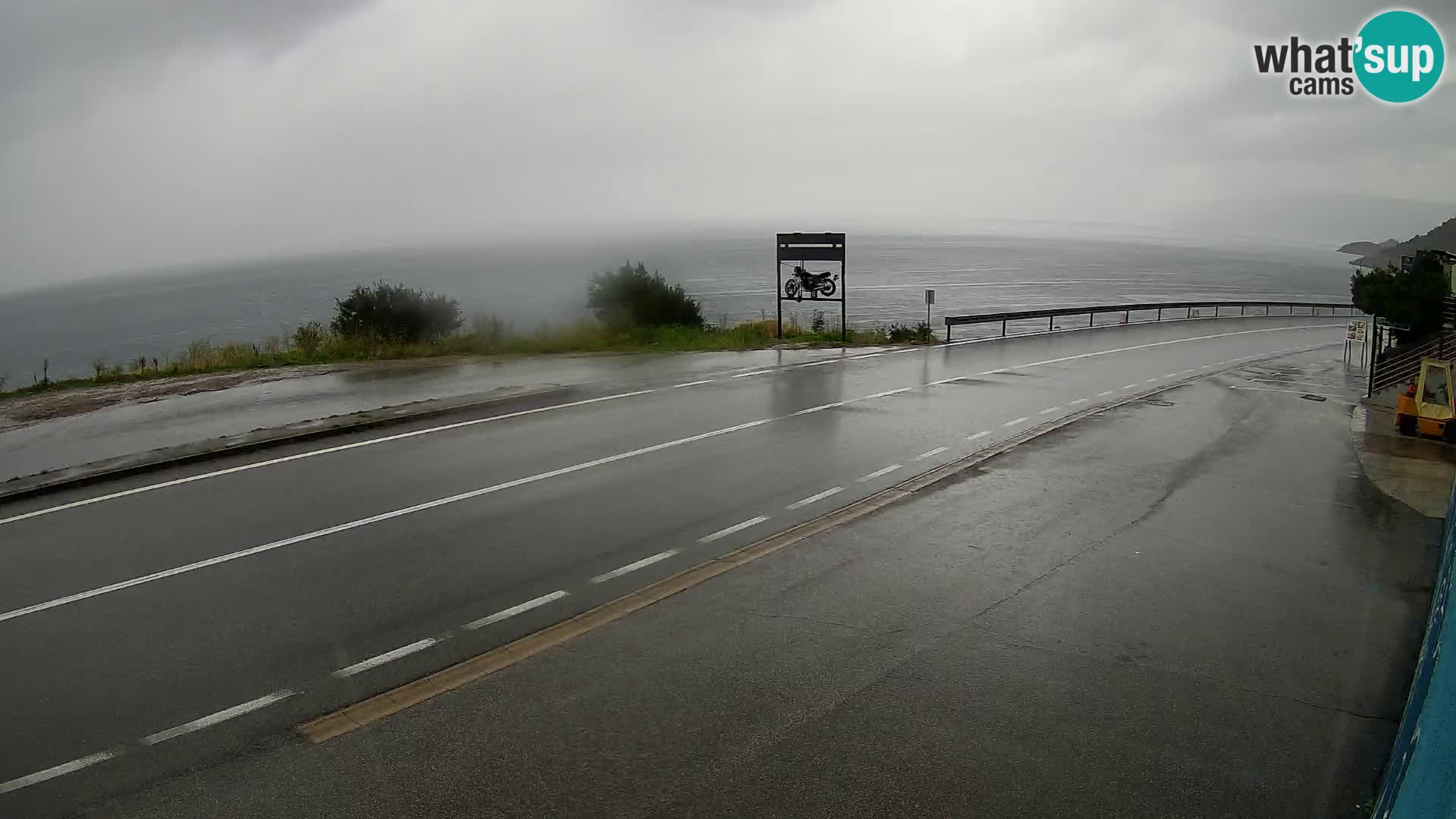 Webcam Adria-Autobahn D8 bei SENJ – Blick auf die Insel KRK