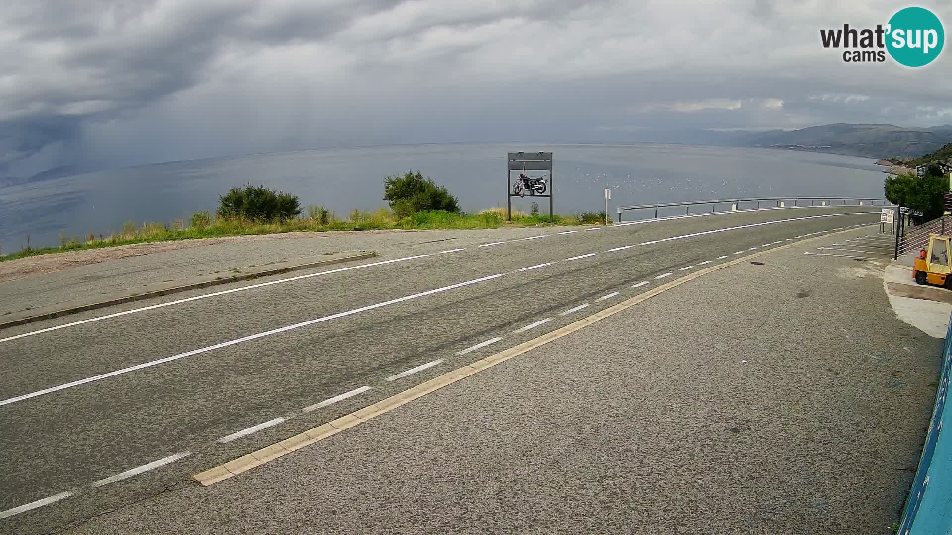 Webcam Adria-Autobahn D8 bei SENJ – Blick auf die Insel KRK