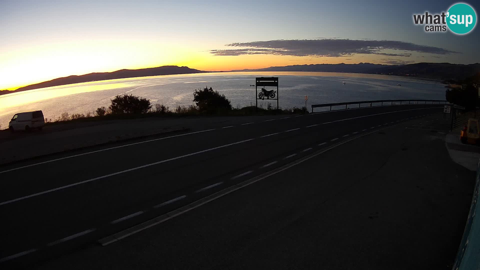 Webcam Adria-Autobahn D8 bei SENJ – Blick auf die Insel KRK