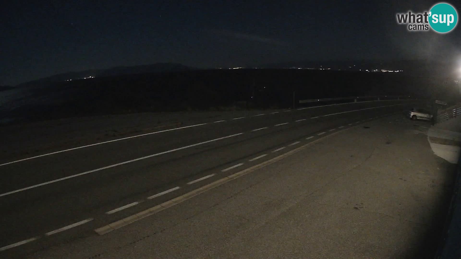 Kamera Jadranska Magistrala D8 pri SENJu – pogled na otok KRK