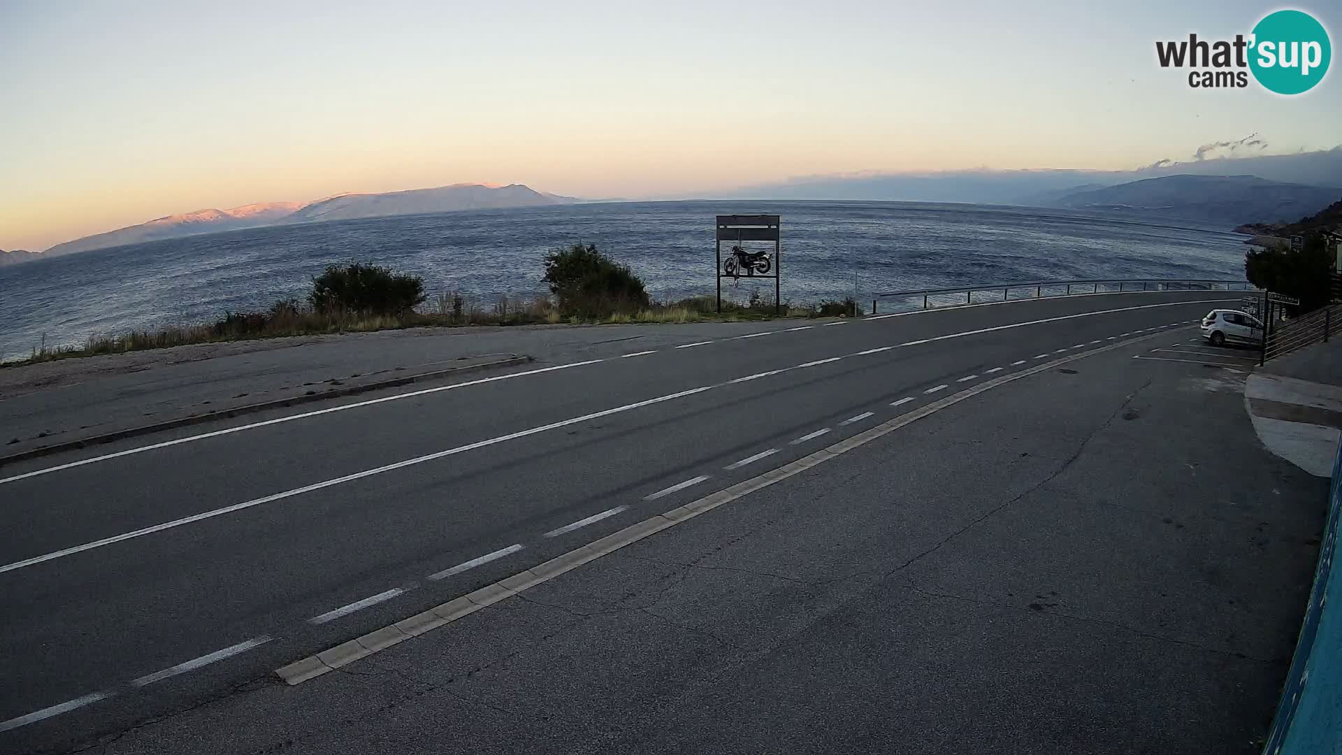 Webcam Adria-Autobahn D8 bei SENJ – Blick auf die Insel KRK