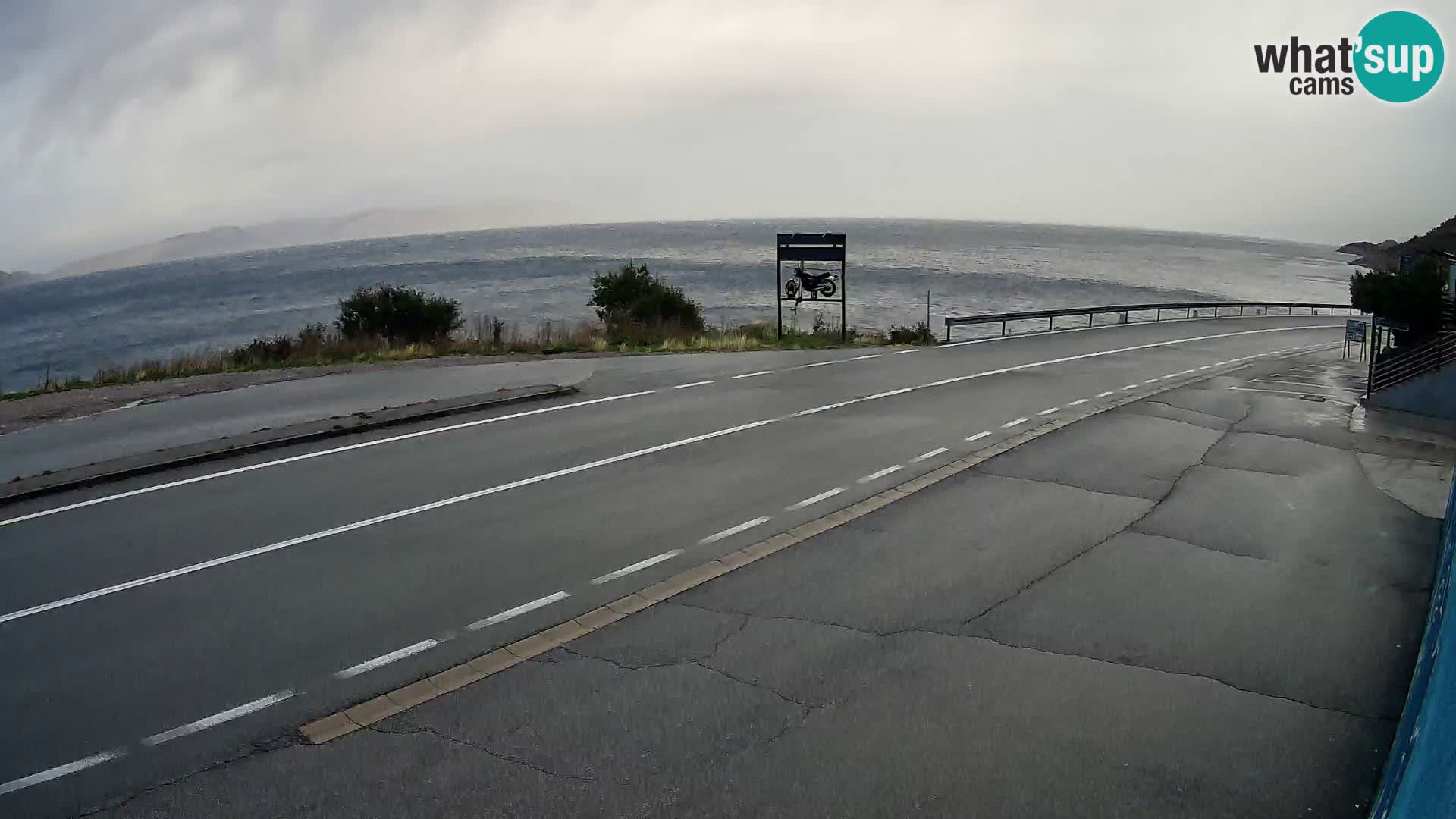 Webcam Adria-Autobahn D8 bei SENJ – Blick auf die Insel KRK