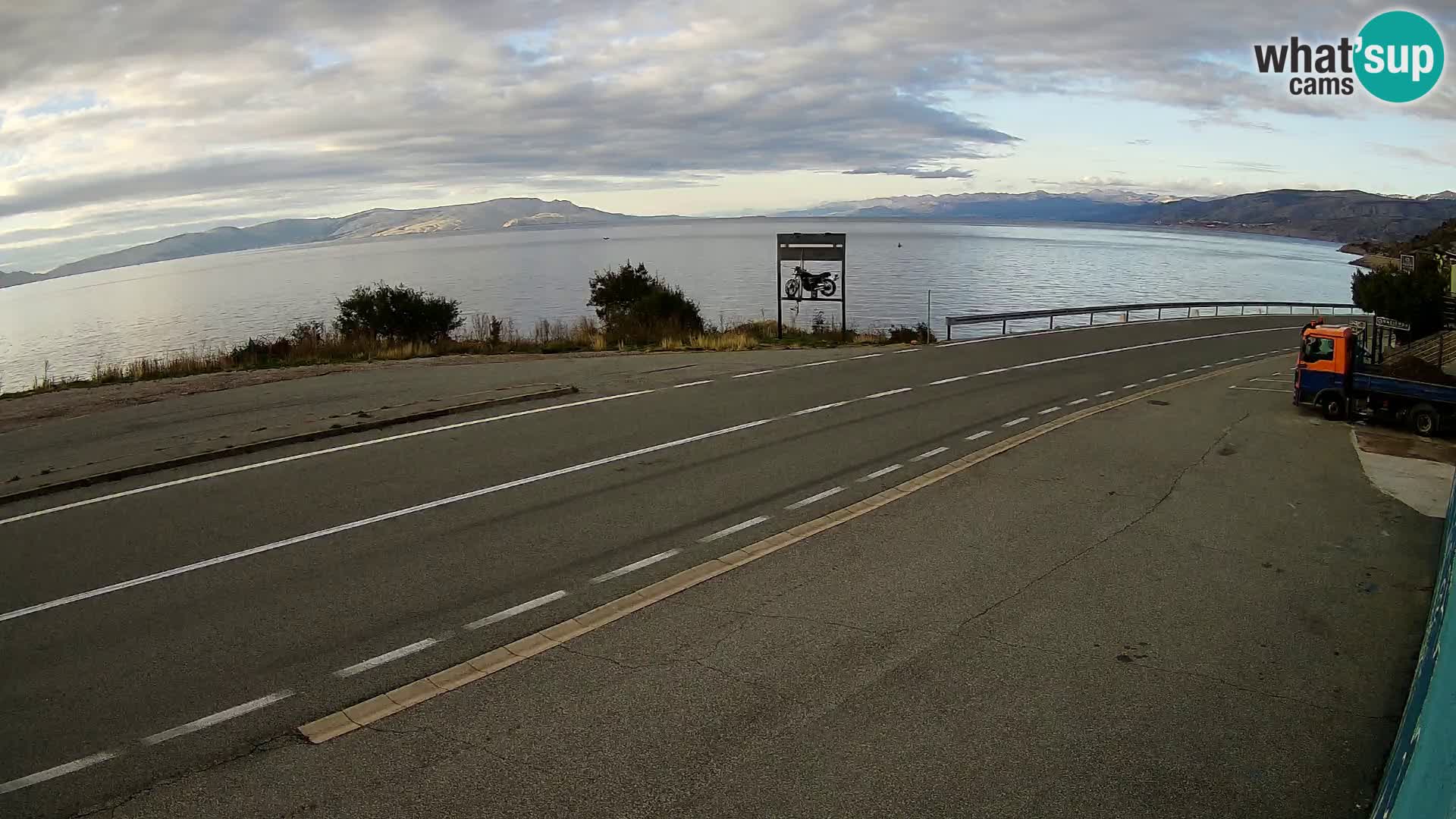 Webcam autoroute Adriatique D8 près de SENJ – vue sur l’île de KRK