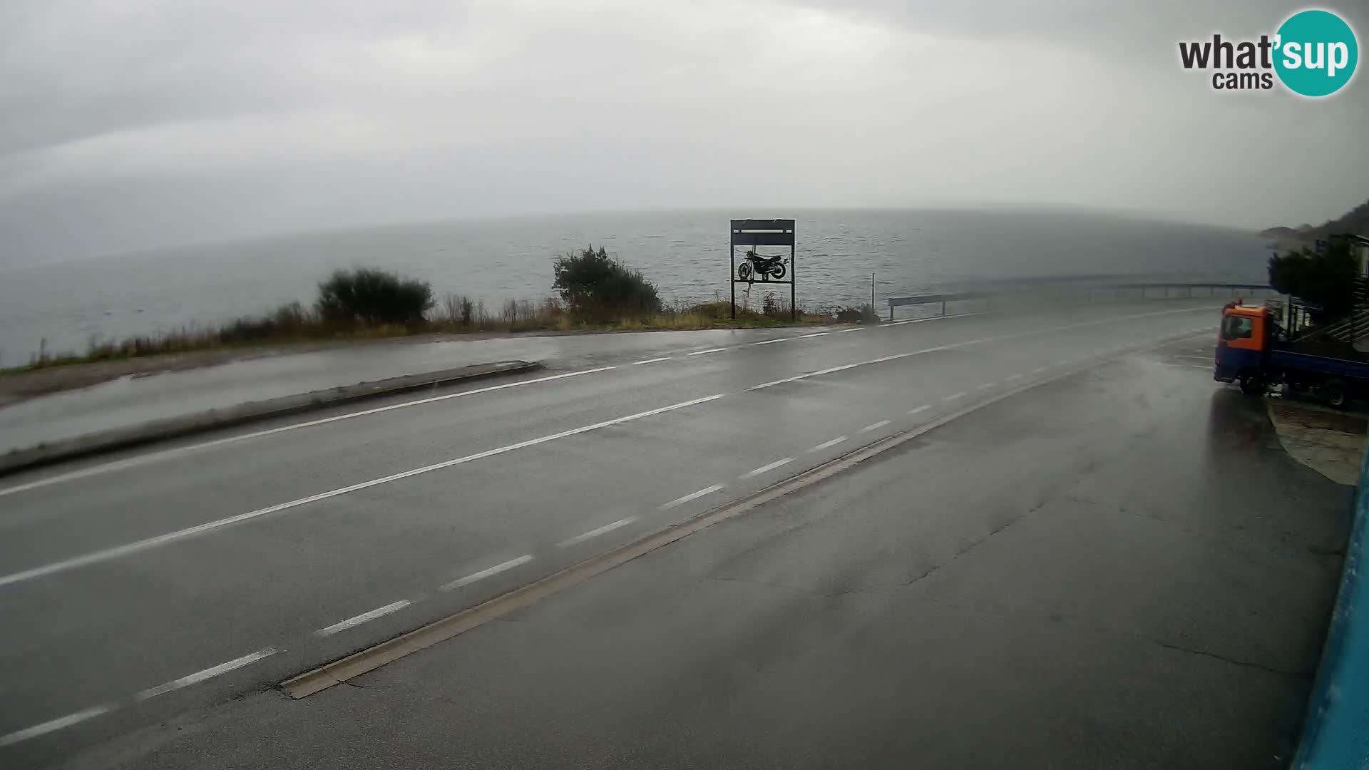 Webcam Adria-Autobahn D8 bei SENJ – Blick auf die Insel KRK