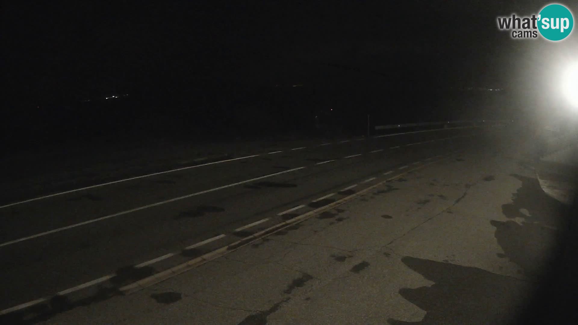 Webcam autopista adriática D8 cerca de SENJ – vista de la isla de KRK