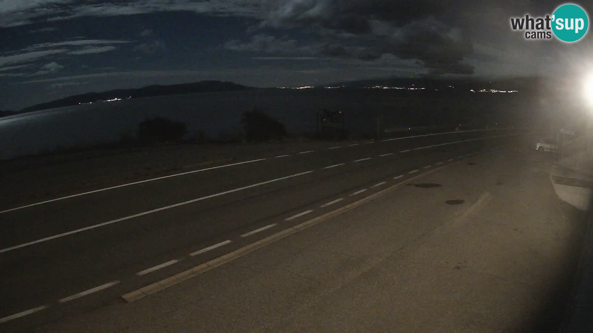 Webcam autopista adriática D8 cerca de SENJ – vista de la isla de KRK