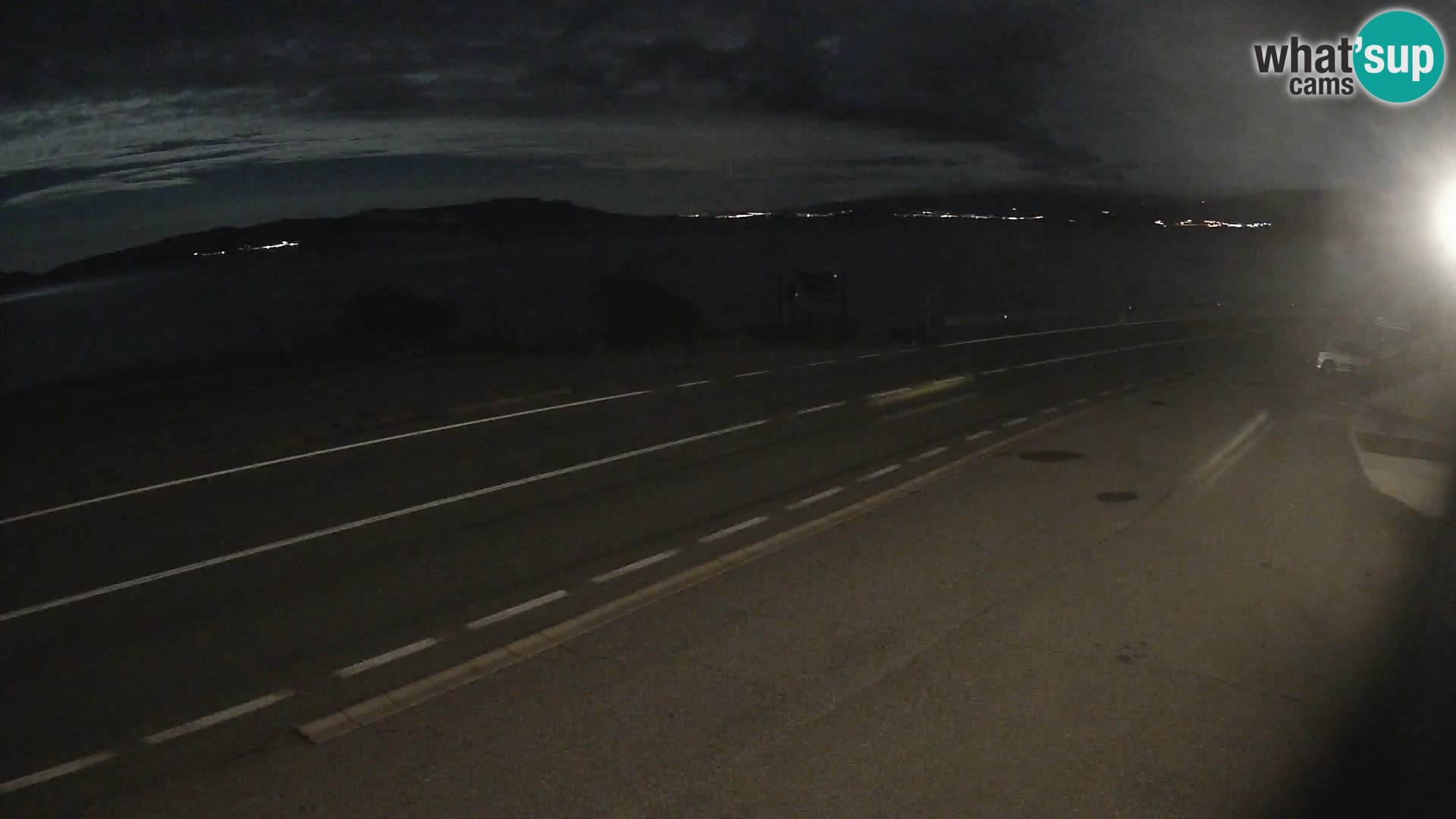 Webcam autopista adriática D8 cerca de SENJ – vista de la isla de KRK