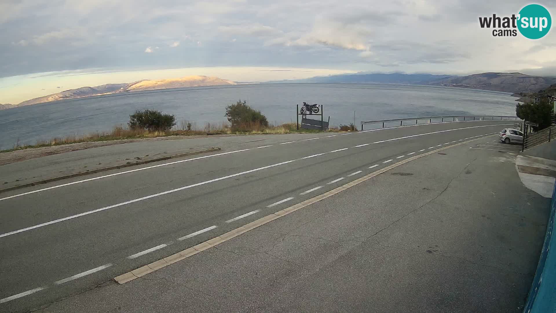 Webcam autopista adriática D8 cerca de SENJ – vista de la isla de KRK