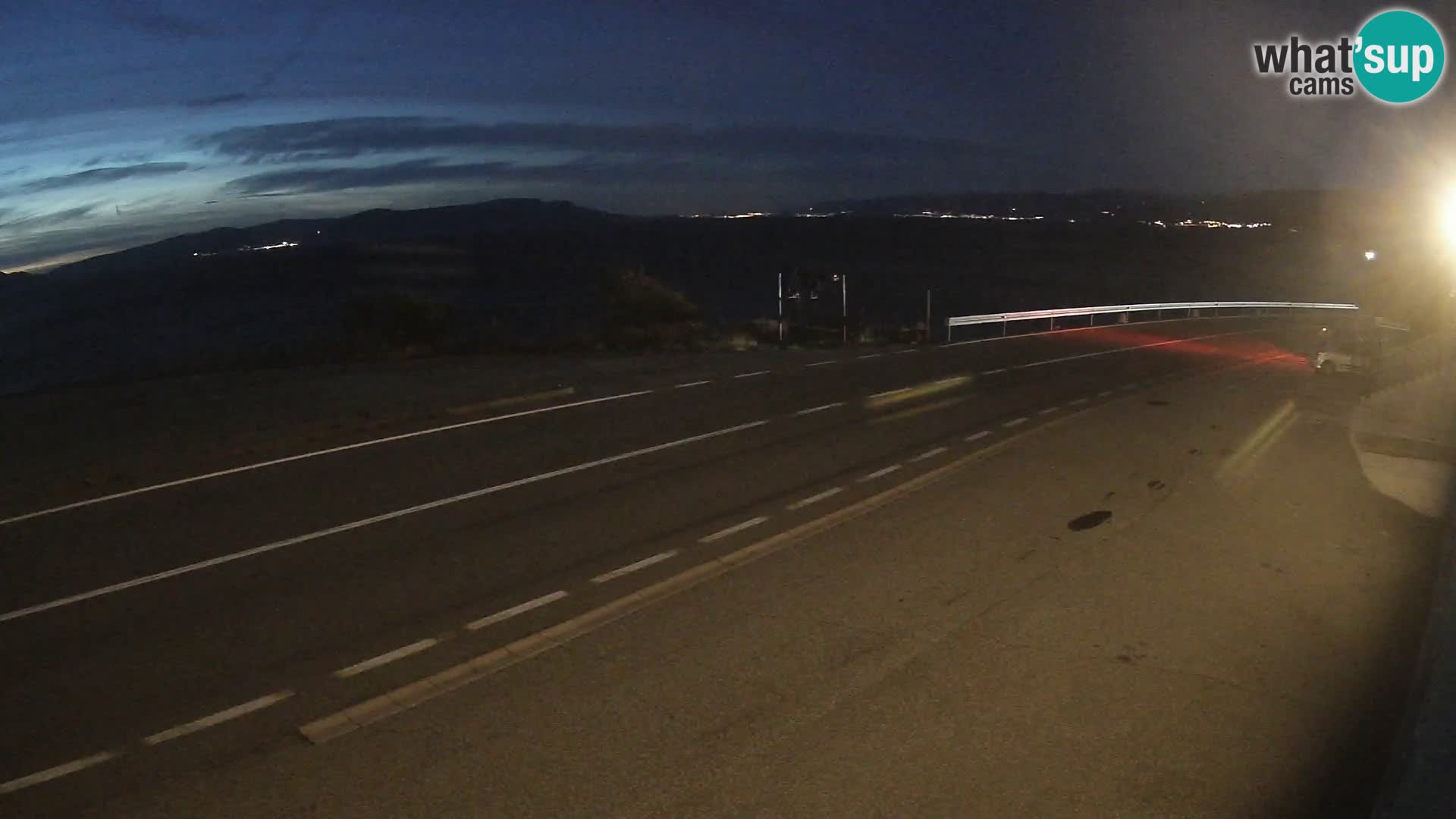 Webcam autoroute Adriatique D8 près de SENJ – vue sur l’île de KRK