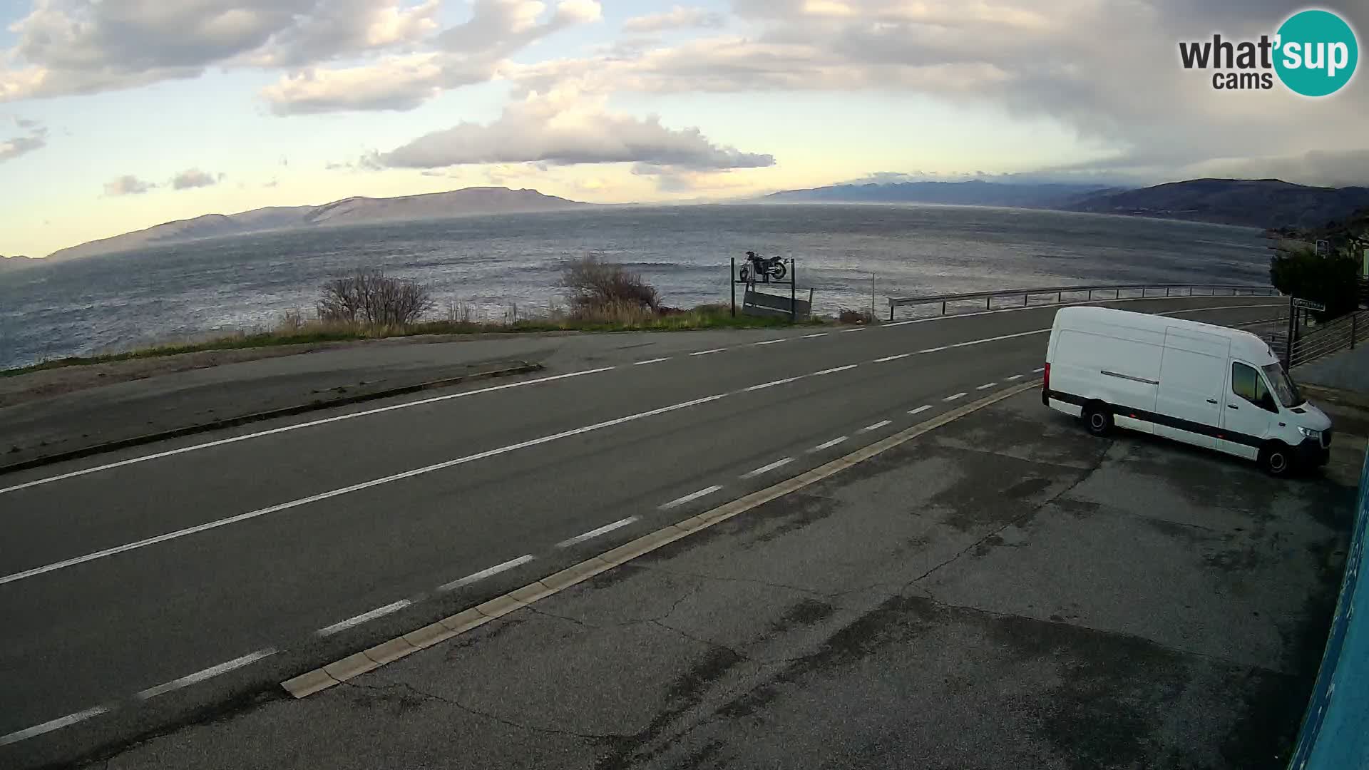 Webcam Adria-Autobahn D8 bei SENJ – Blick auf die Insel KRK