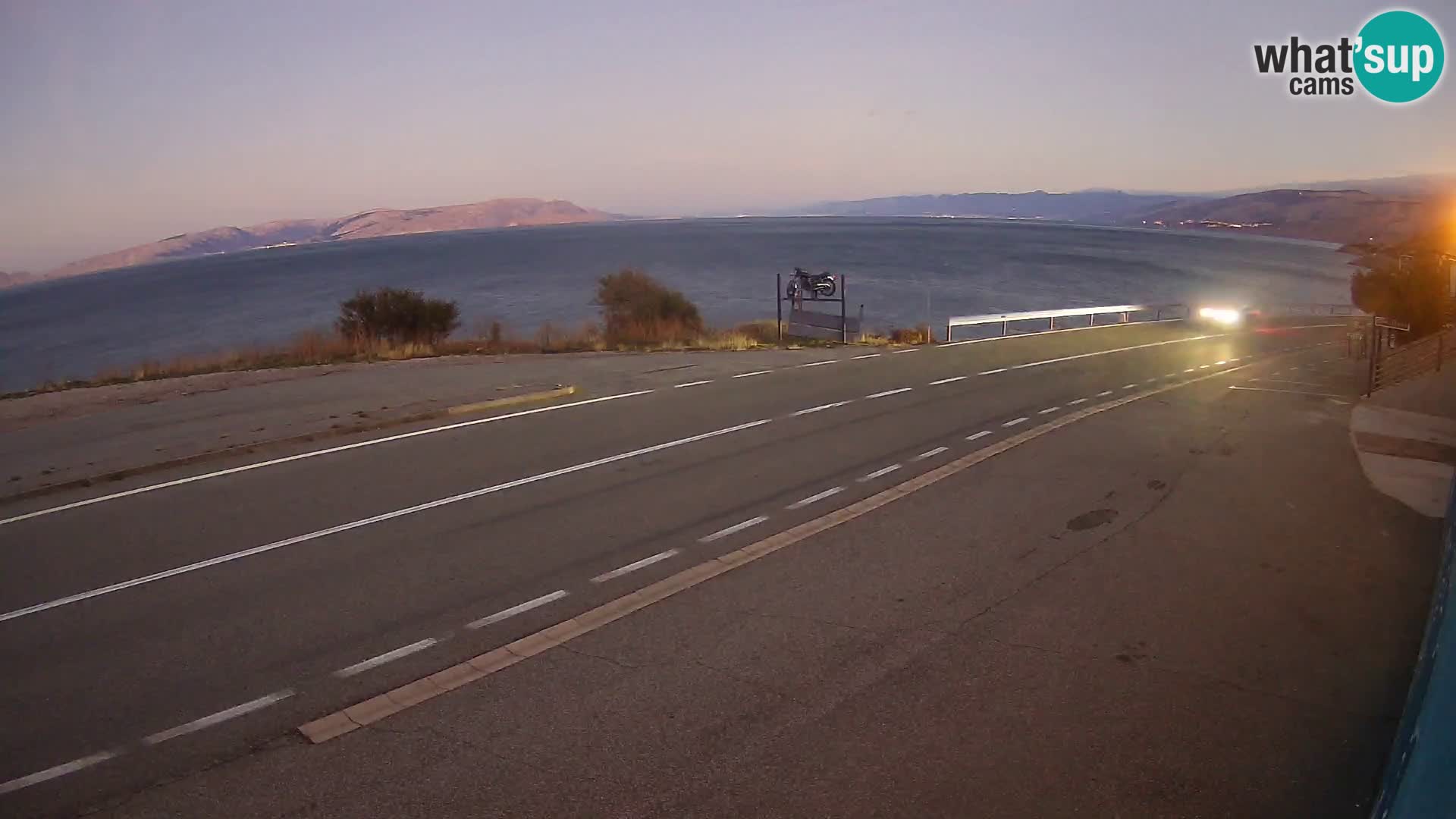Webcam Adria-Autobahn D8 bei SENJ – Blick auf die Insel KRK