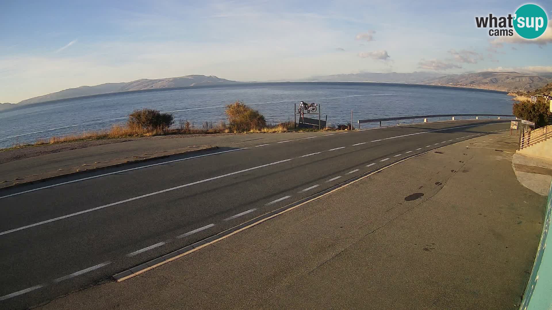 Web kamera Jadranska Magistrala kod SENJa – pogled na KRK