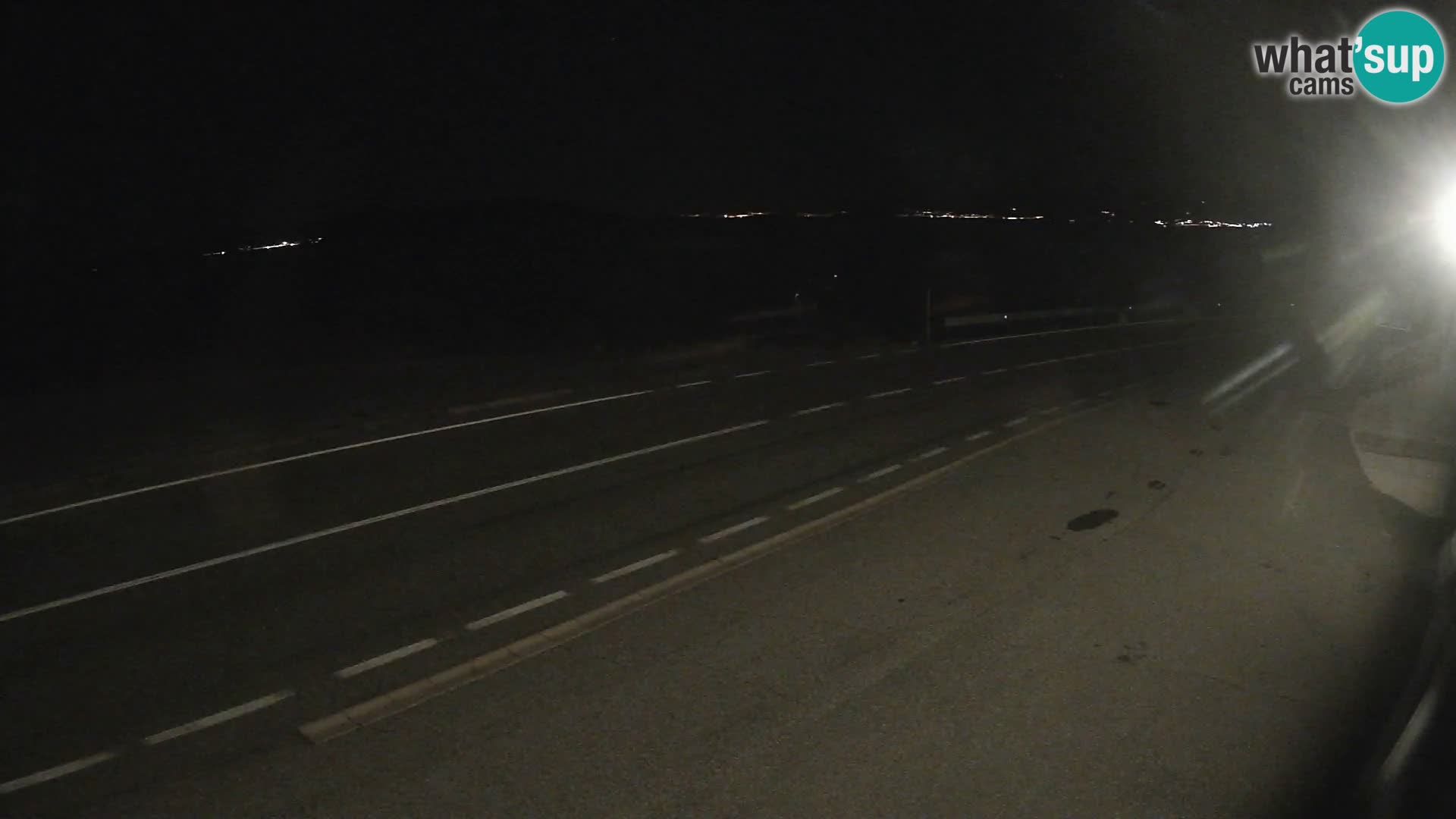 Webcam autopista adriática D8 cerca de SENJ – vista de la isla de KRK