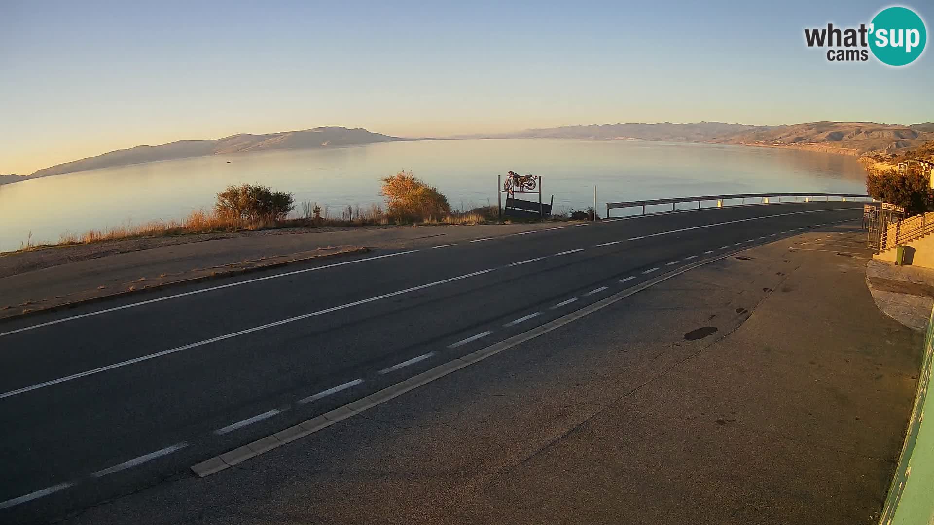 Webcam autopista adriática D8 cerca de SENJ – vista de la isla de KRK