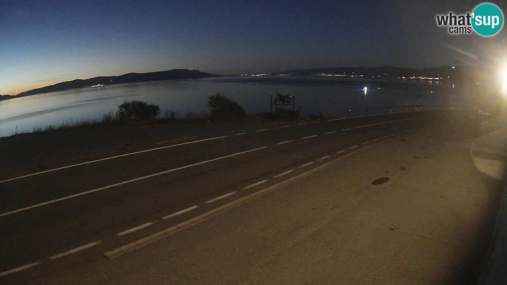 Webcam autoroute Adriatique D8 près de SENJ – vue sur l’île de KRK