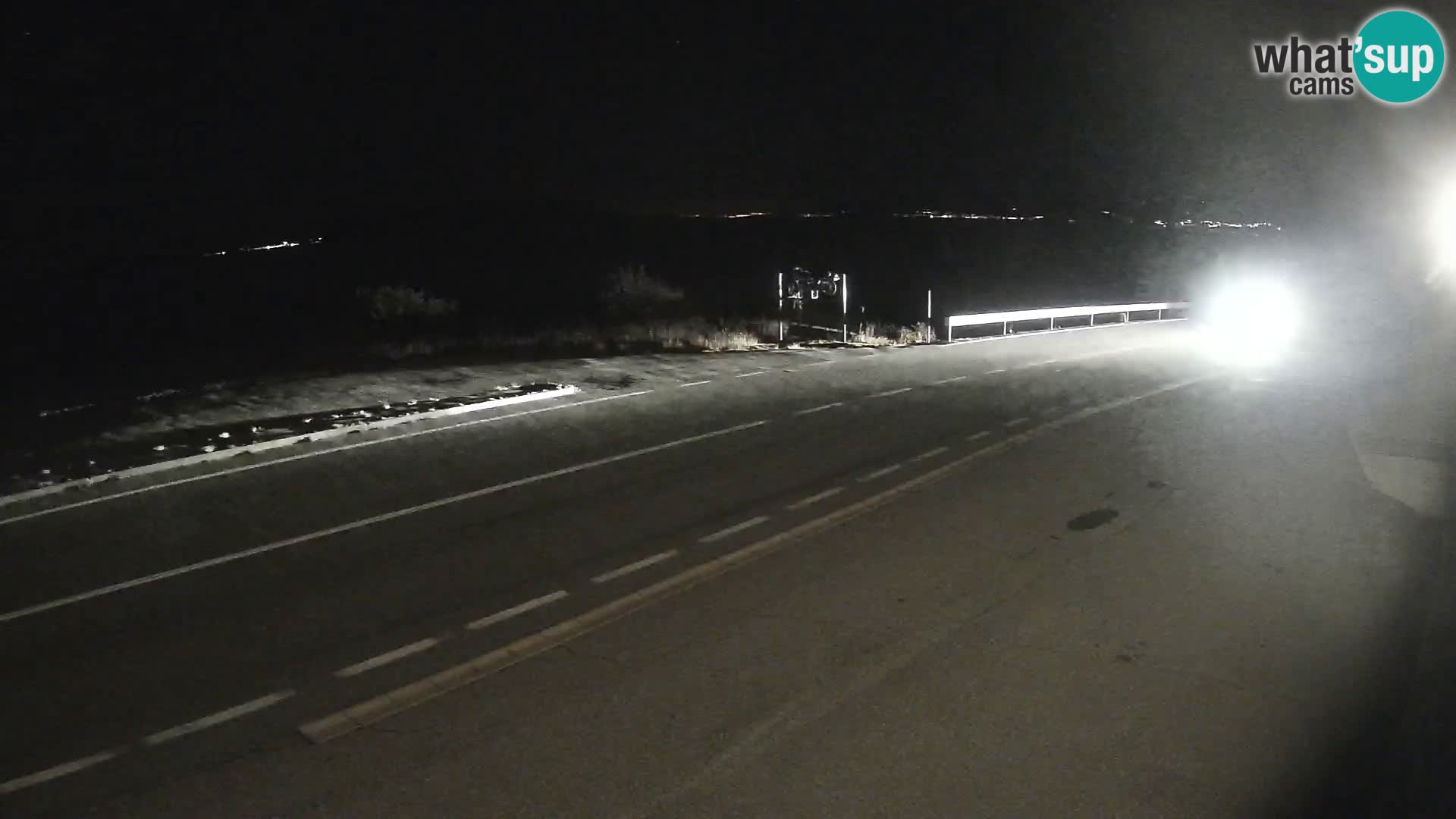 Webcam autopista adriática D8 cerca de SENJ – vista de la isla de KRK