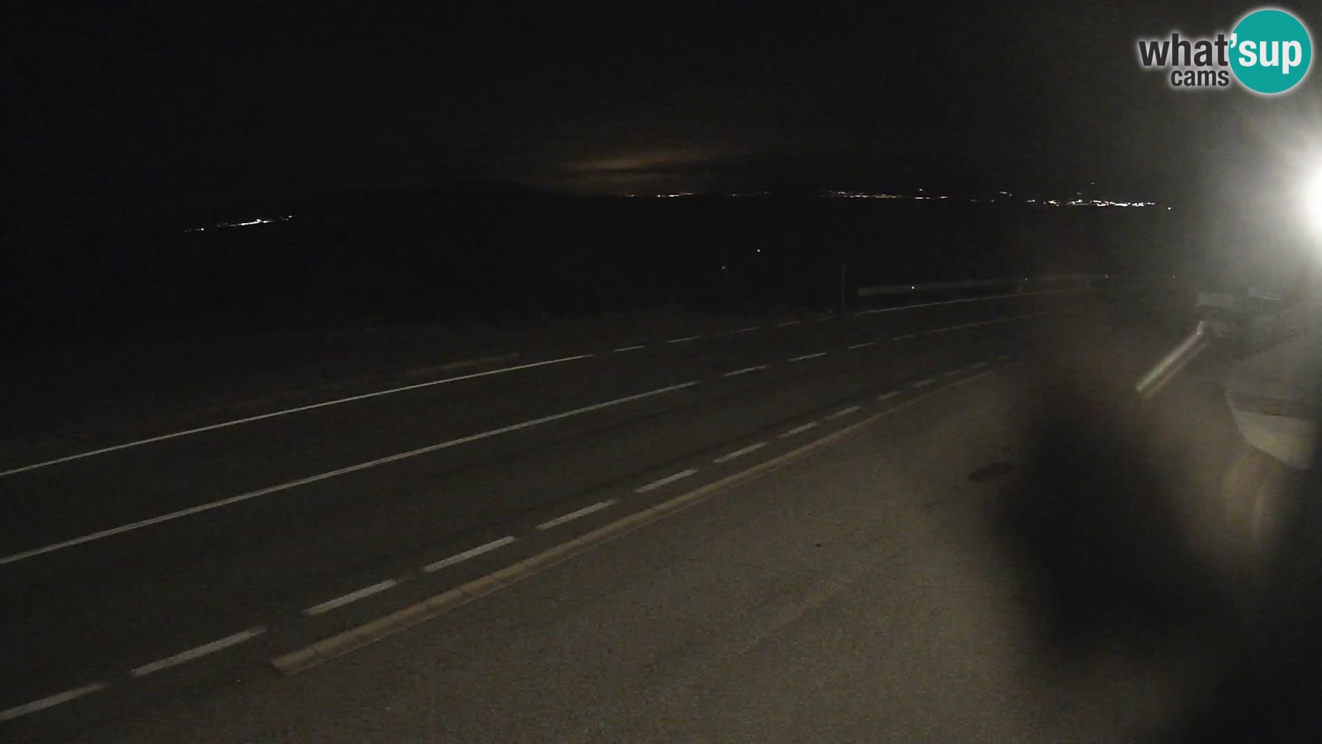 Web kamera Jadranska Magistrala kod SENJa – pogled na KRK