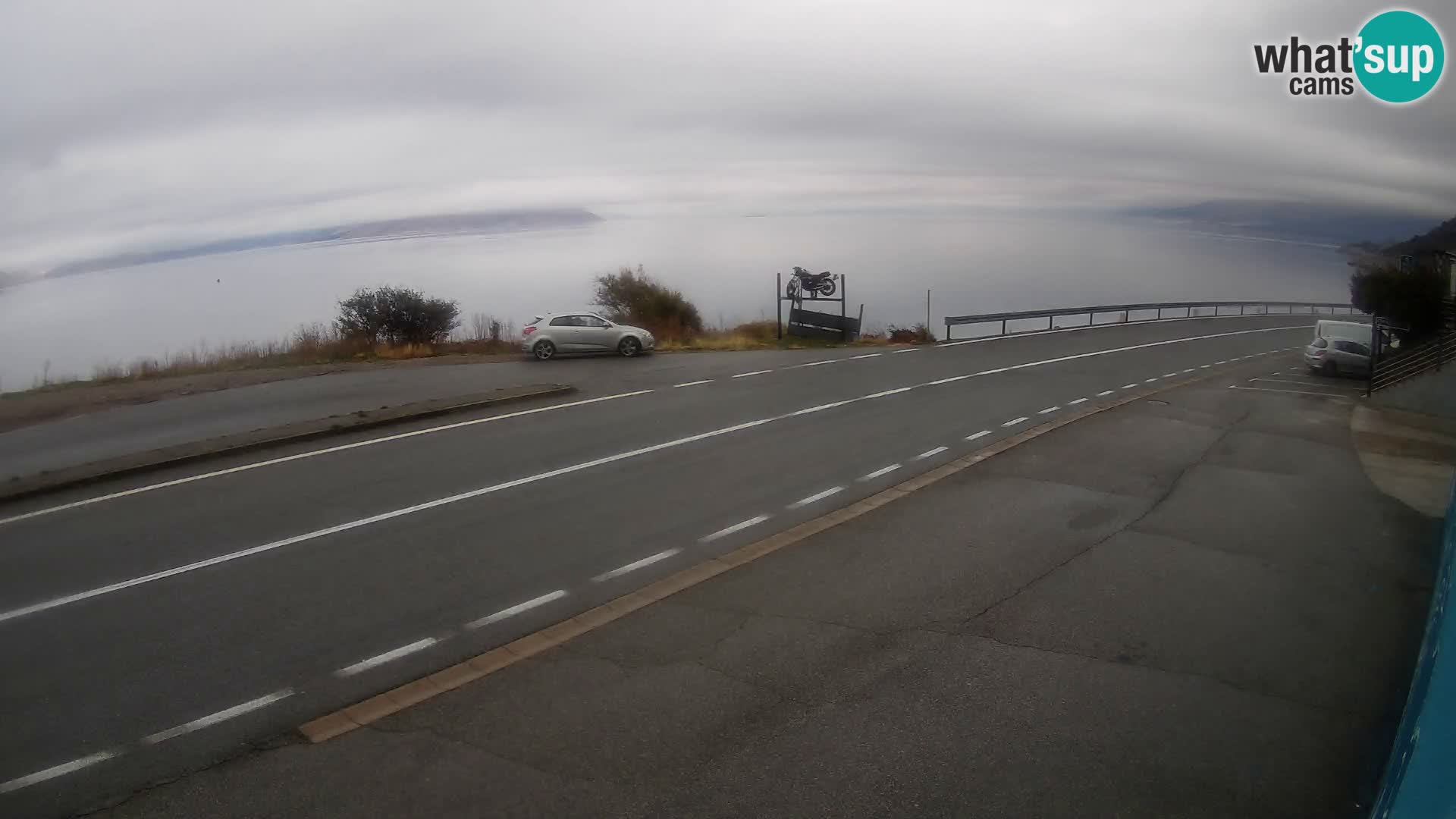 Webcam autopista adriática D8 cerca de SENJ – vista de la isla de KRK