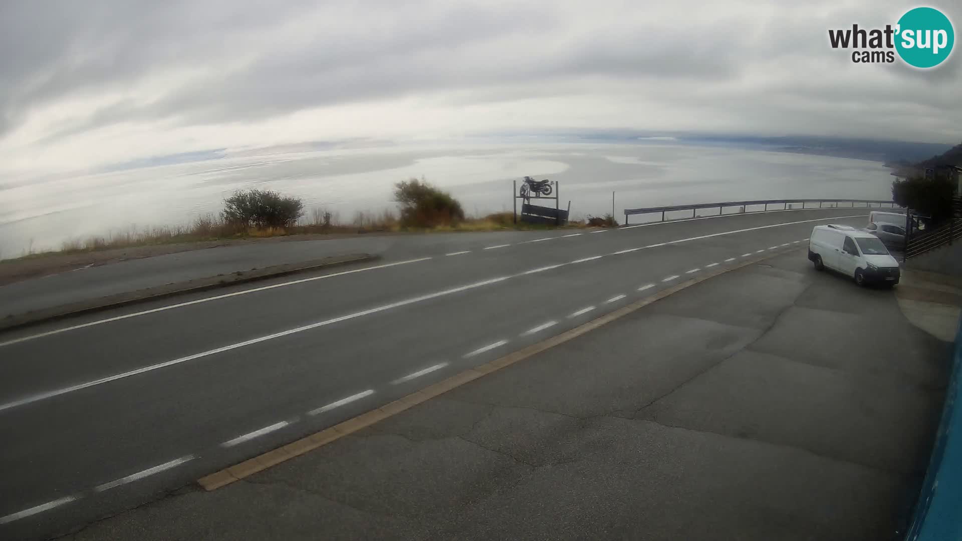 Webcam autoroute Adriatique D8 près de SENJ – vue sur l’île de KRK