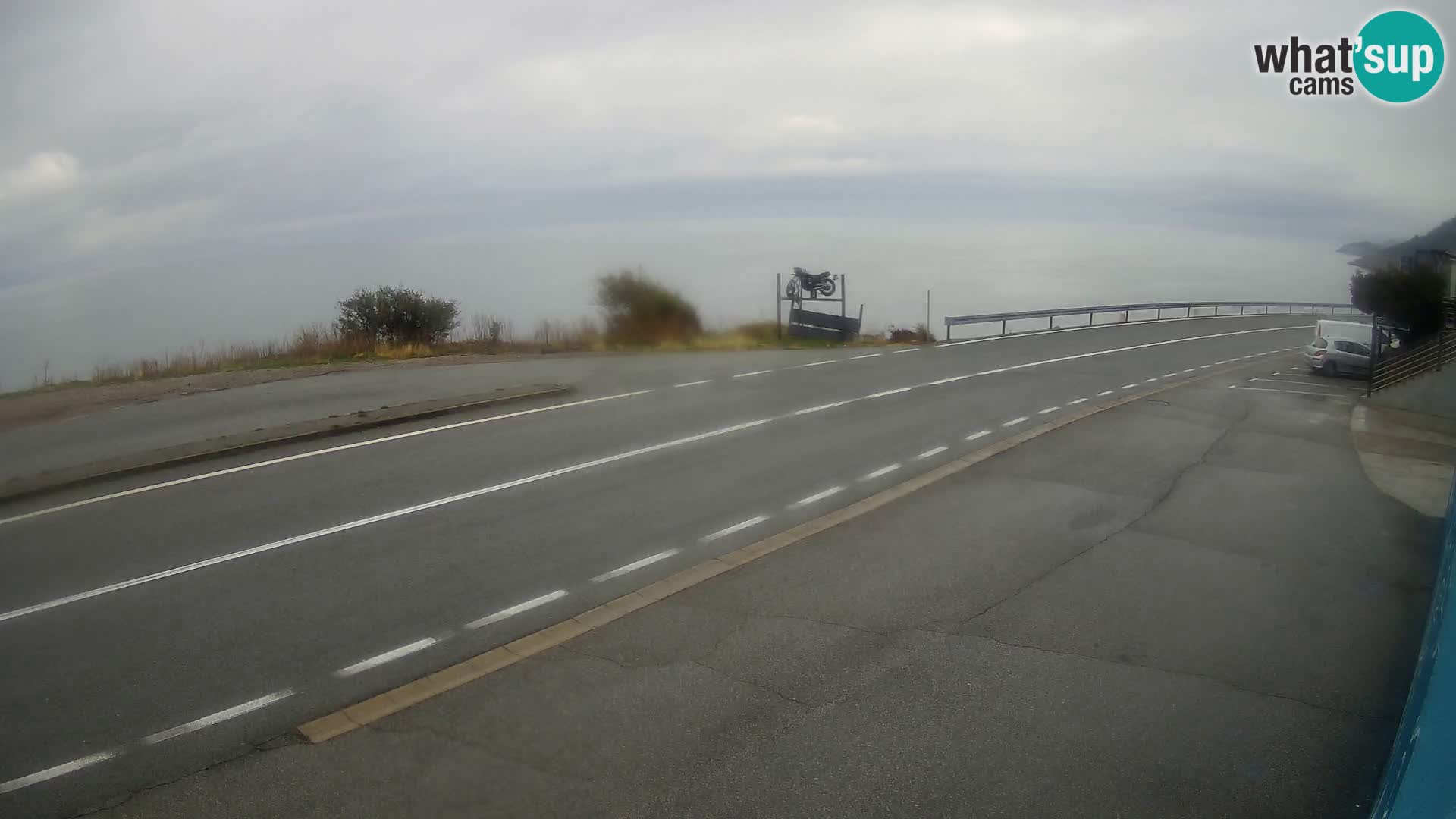 Webcam autopista adriática D8 cerca de SENJ – vista de la isla de KRK