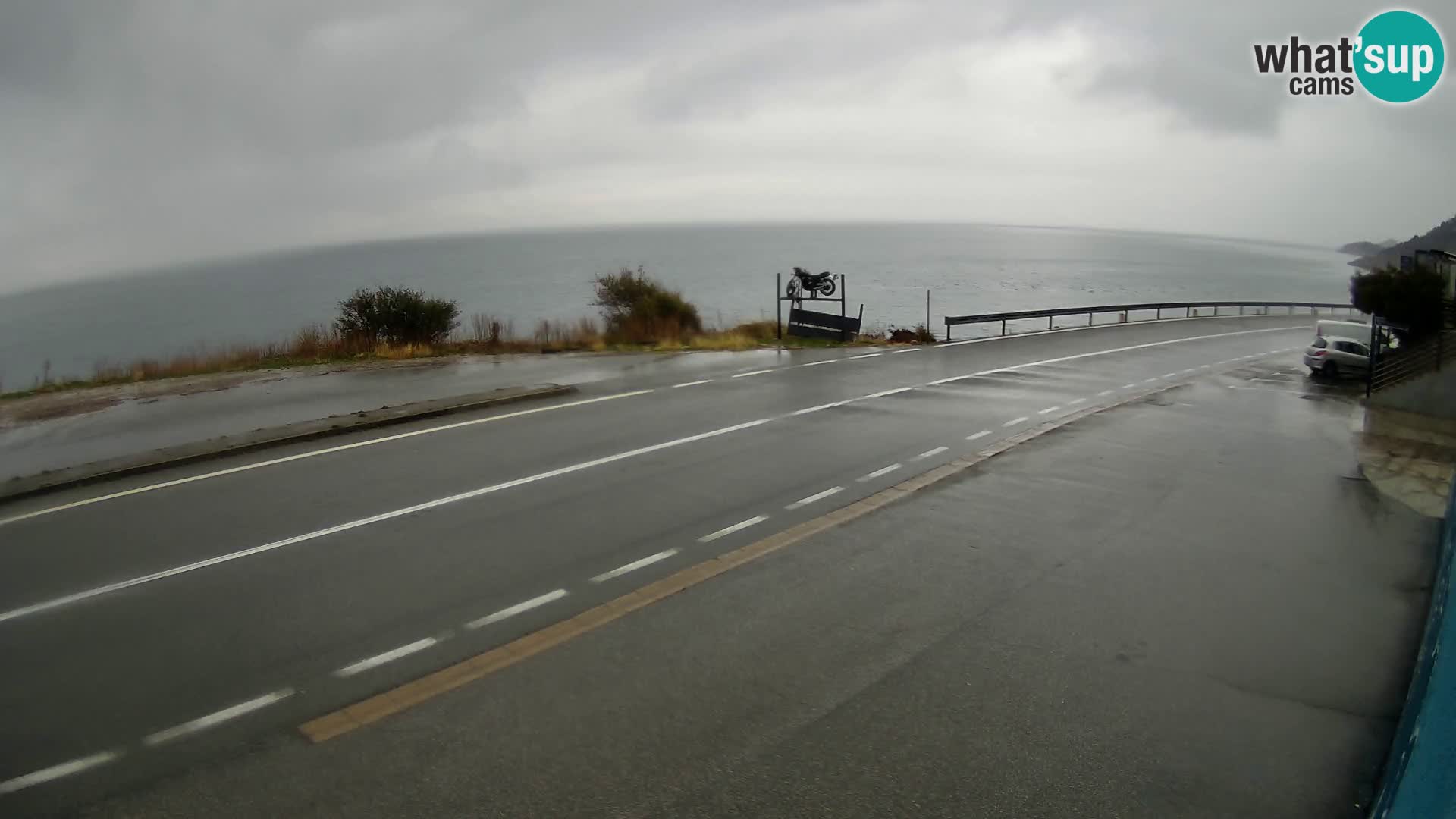 Webcam autopista adriática D8 cerca de SENJ – vista de la isla de KRK