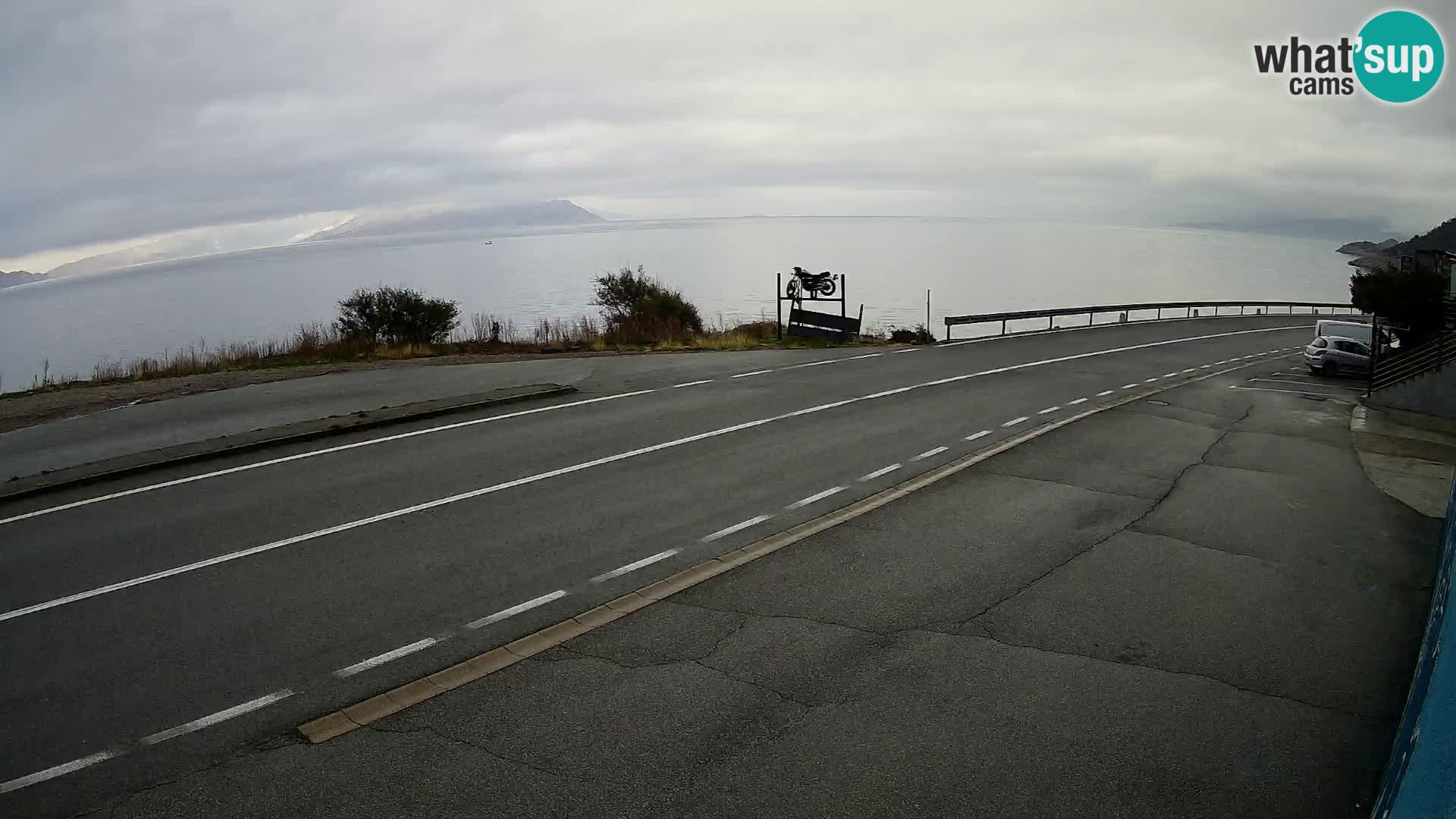 Webcam autopista adriática D8 cerca de SENJ – vista de la isla de KRK