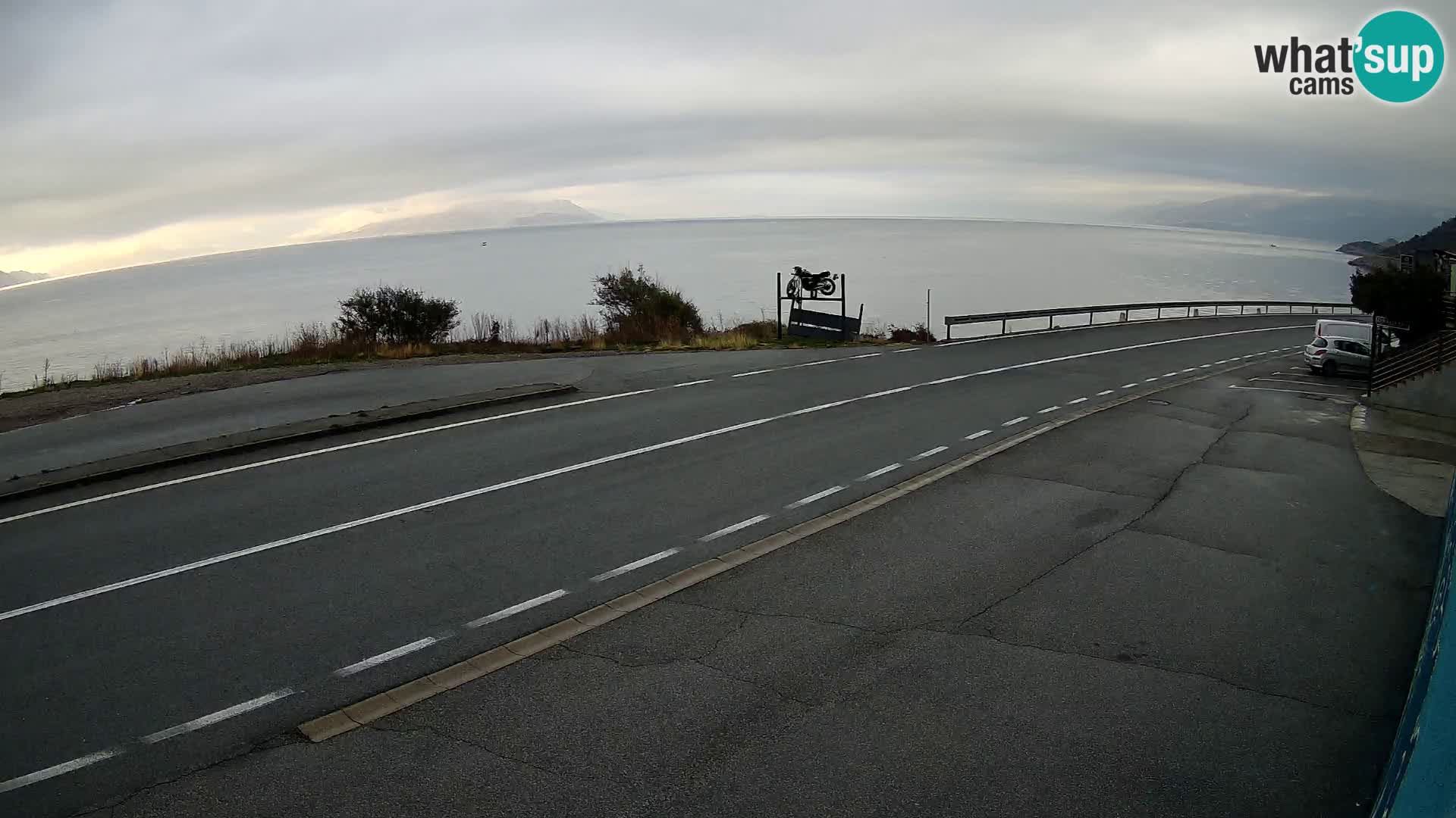Webcam Adria-Autobahn D8 bei SENJ – Blick auf die Insel KRK