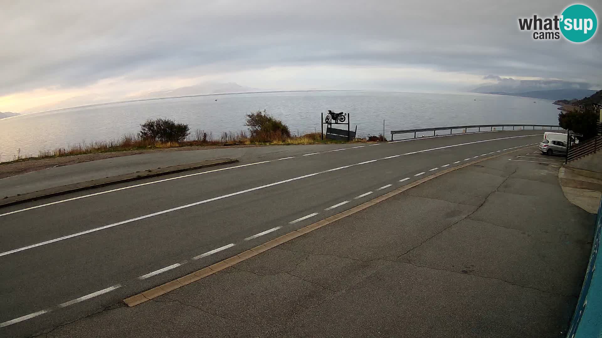 Webcam autoroute Adriatique D8 près de SENJ – vue sur l’île de KRK