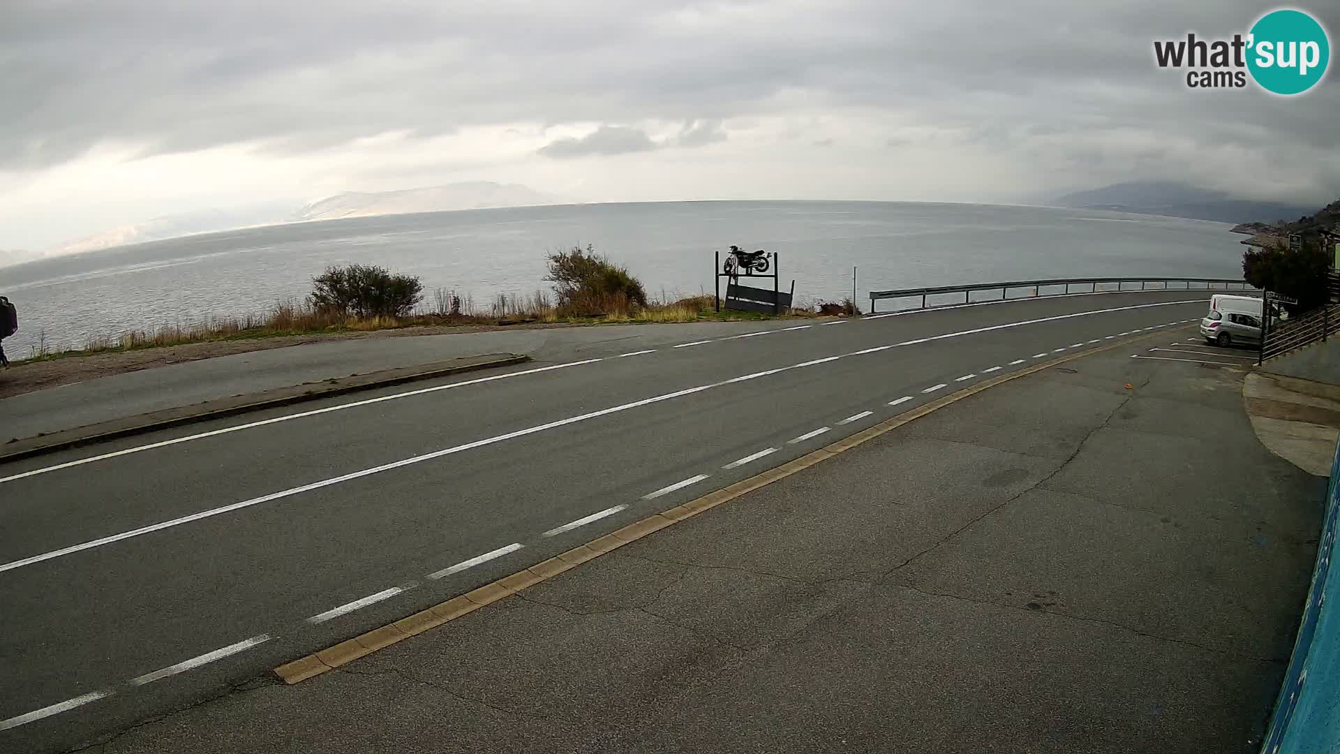 Webcam autopista adriática D8 cerca de SENJ – vista de la isla de KRK