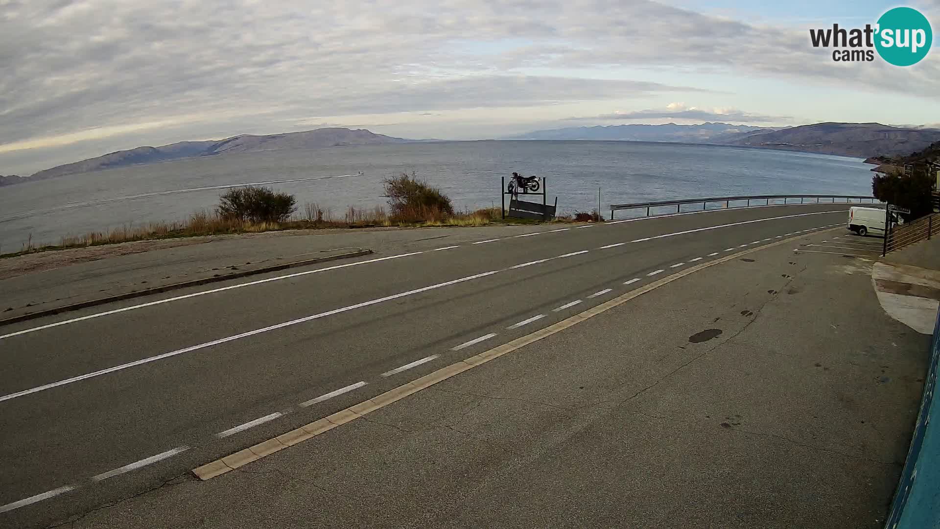 Web kamera Jadranska Magistrala kod SENJa – pogled na KRK