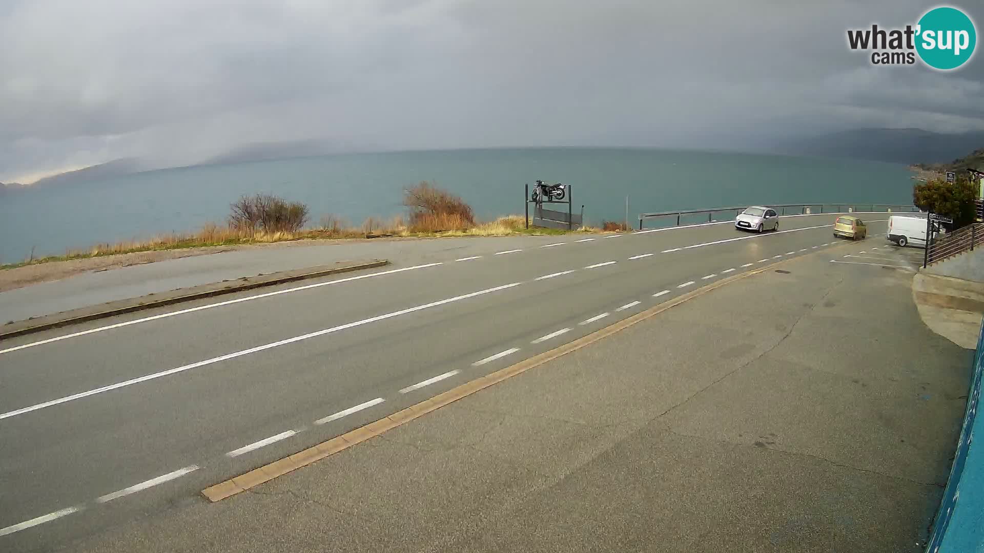 Webcam Adria-Autobahn D8 bei SENJ – Blick auf die Insel KRK