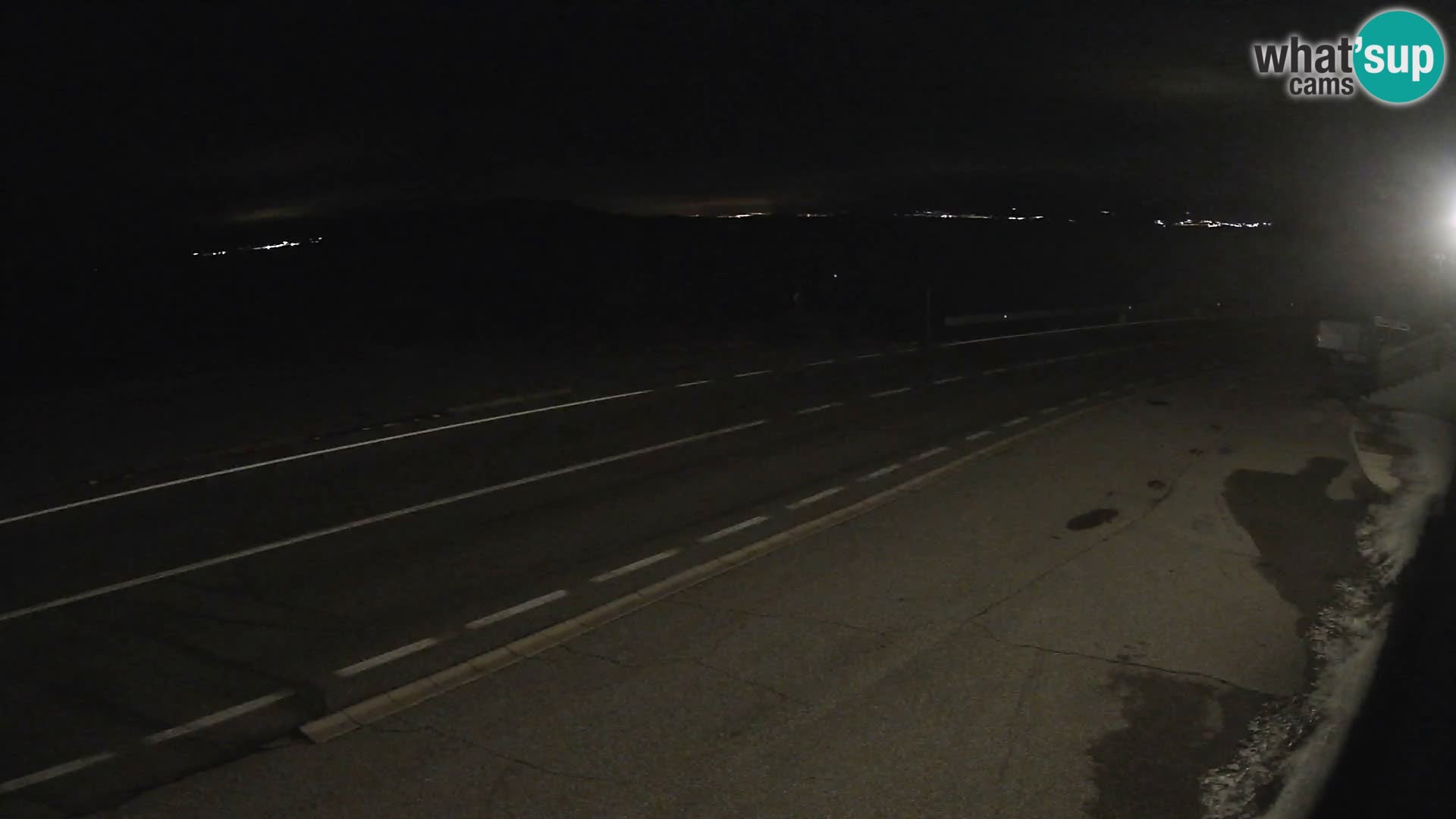 Webcam autopista adriática D8 cerca de SENJ – vista de la isla de KRK