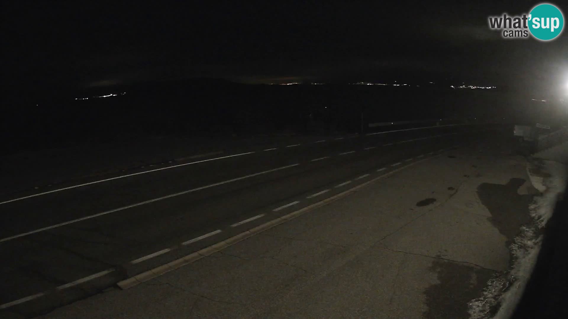 Webcam autopista adriática D8 cerca de SENJ – vista de la isla de KRK