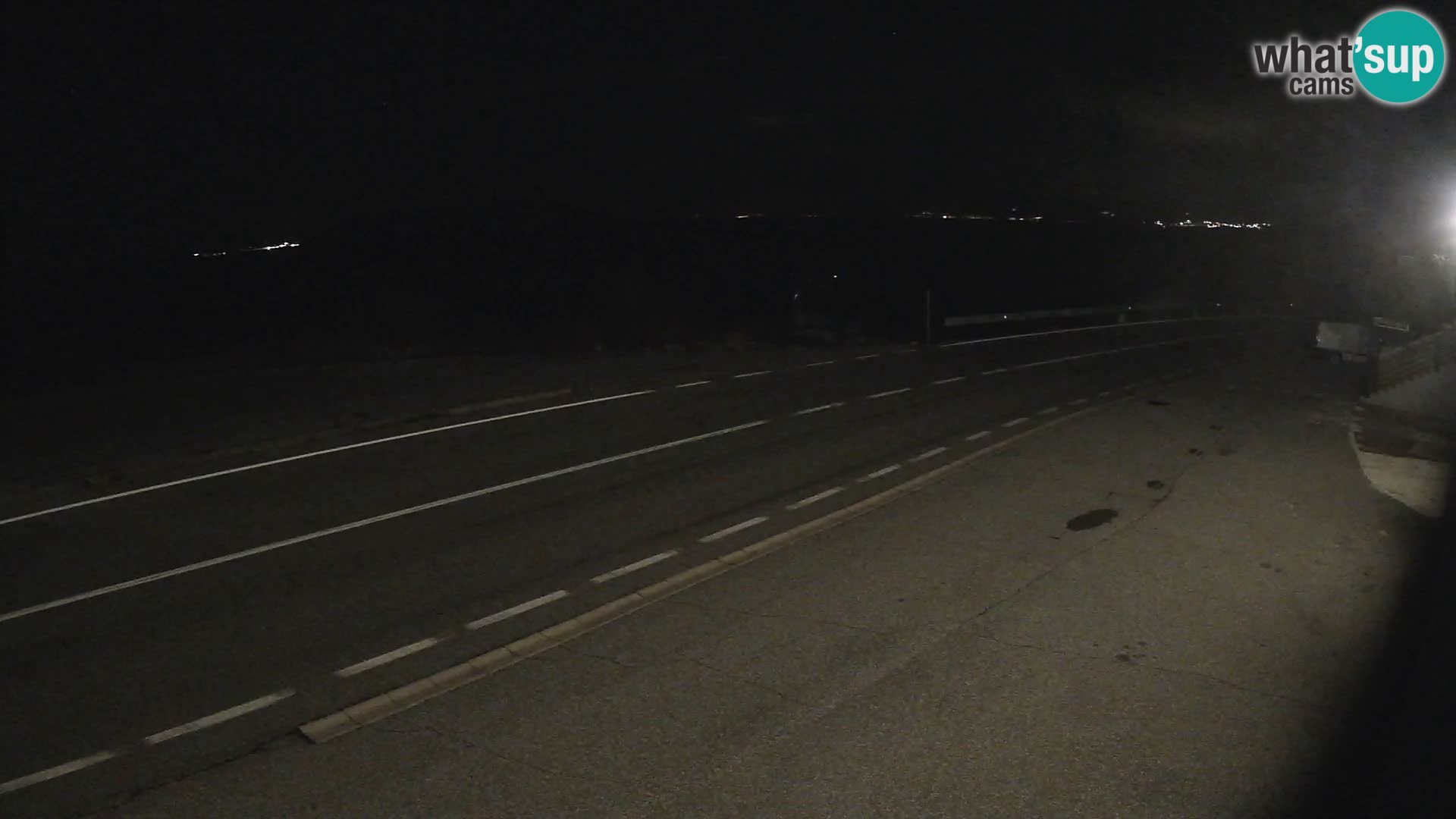 Webcam autopista adriática D8 cerca de SENJ – vista de la isla de KRK