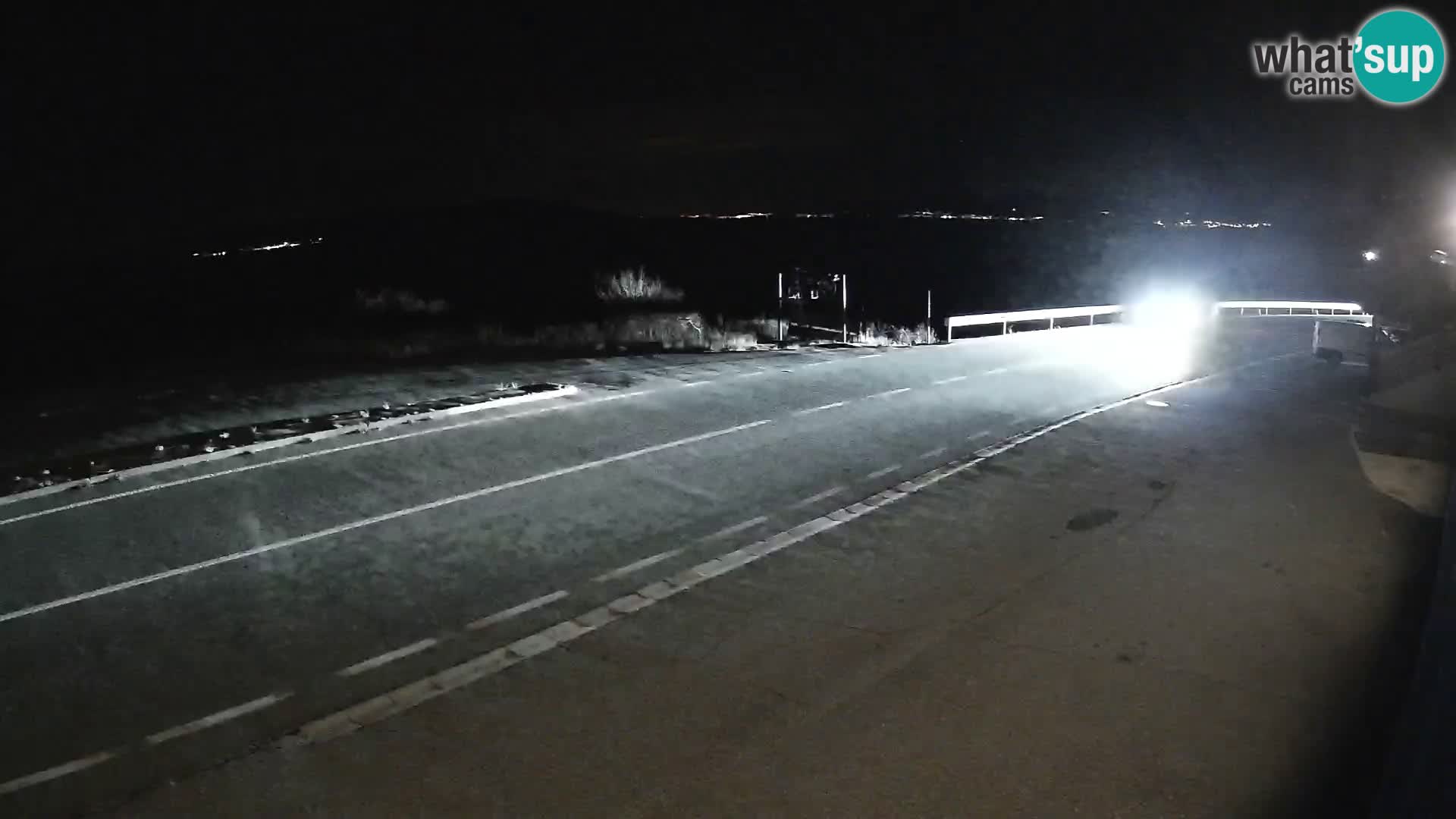 Webcam autoroute Adriatique D8 près de SENJ – vue sur l’île de KRK