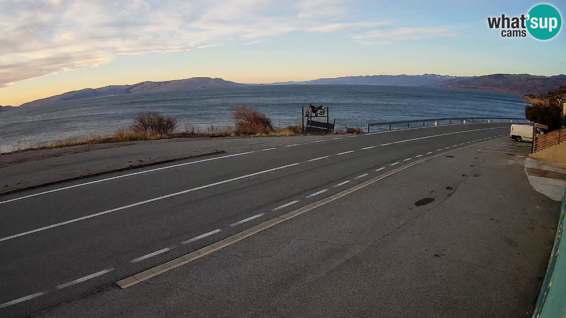 Web kamera Jadranska Magistrala kod SENJa – pogled na KRK