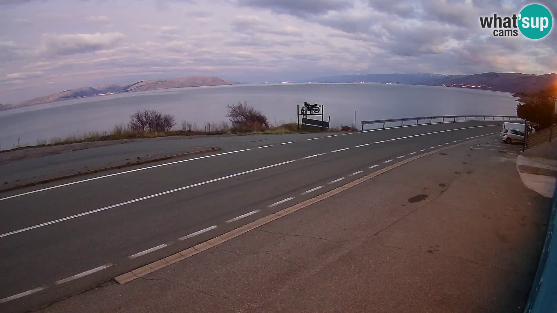 Web kamera Jadranska Magistrala kod SENJa – pogled na KRK