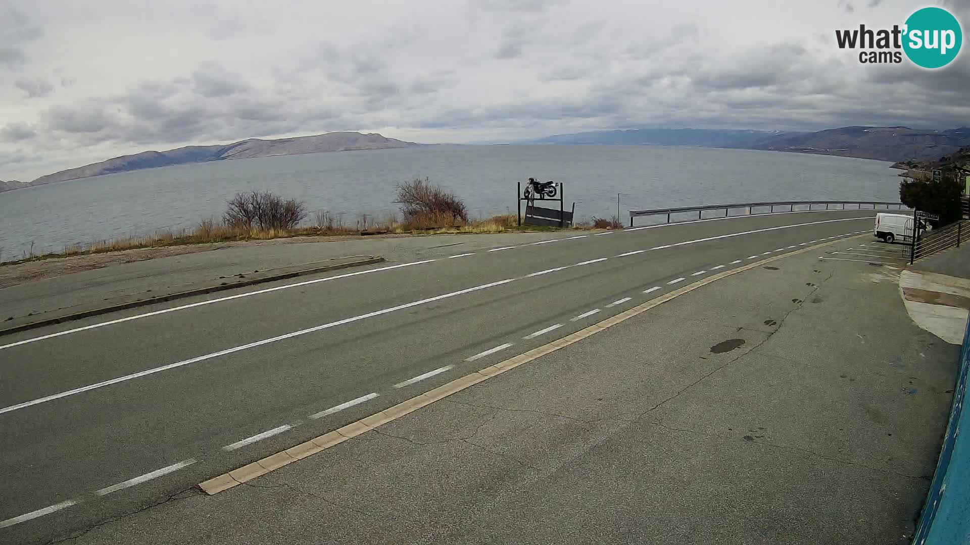 Webcam autopista adriática D8 cerca de SENJ – vista de la isla de KRK