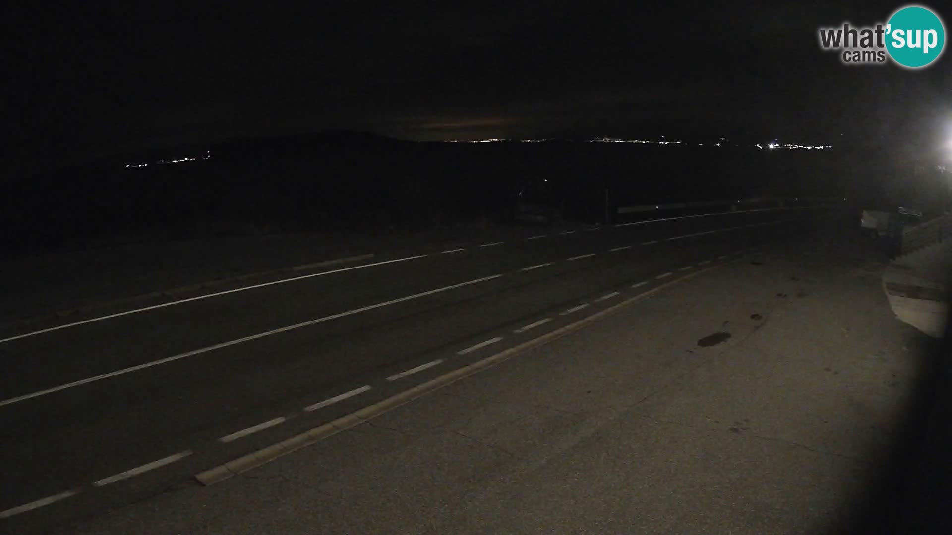 Webcam autopista adriática D8 cerca de SENJ – vista de la isla de KRK