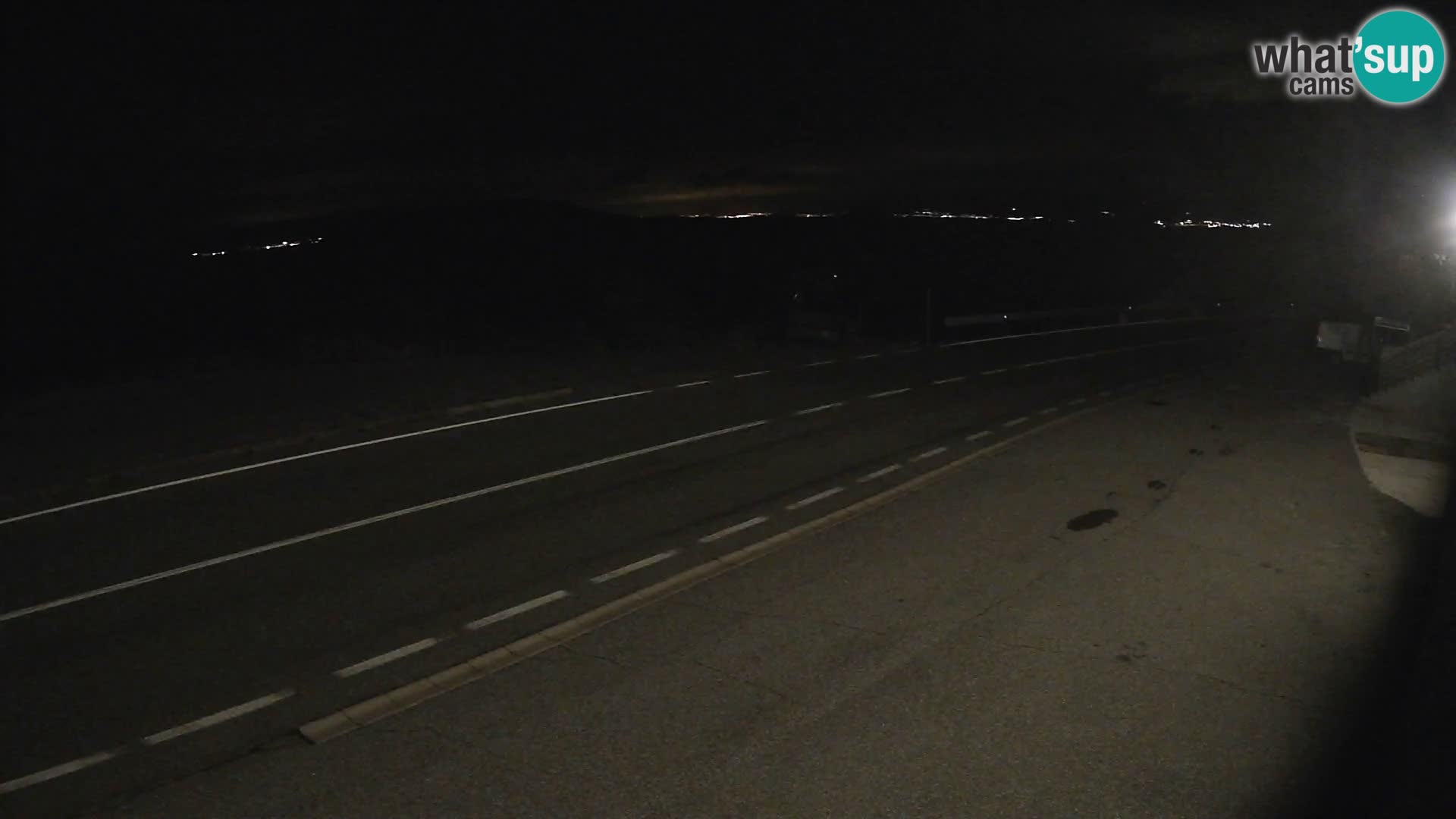 Webcam autopista adriática D8 cerca de SENJ – vista de la isla de KRK