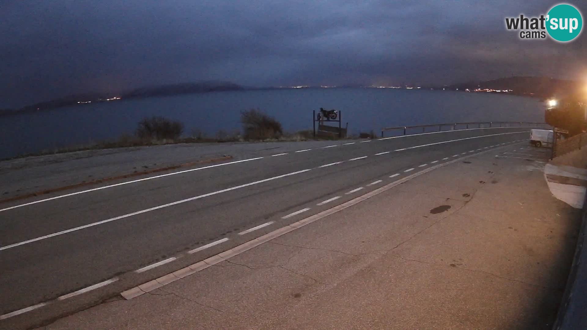 Webcam Adria-Autobahn D8 bei SENJ – Blick auf die Insel KRK
