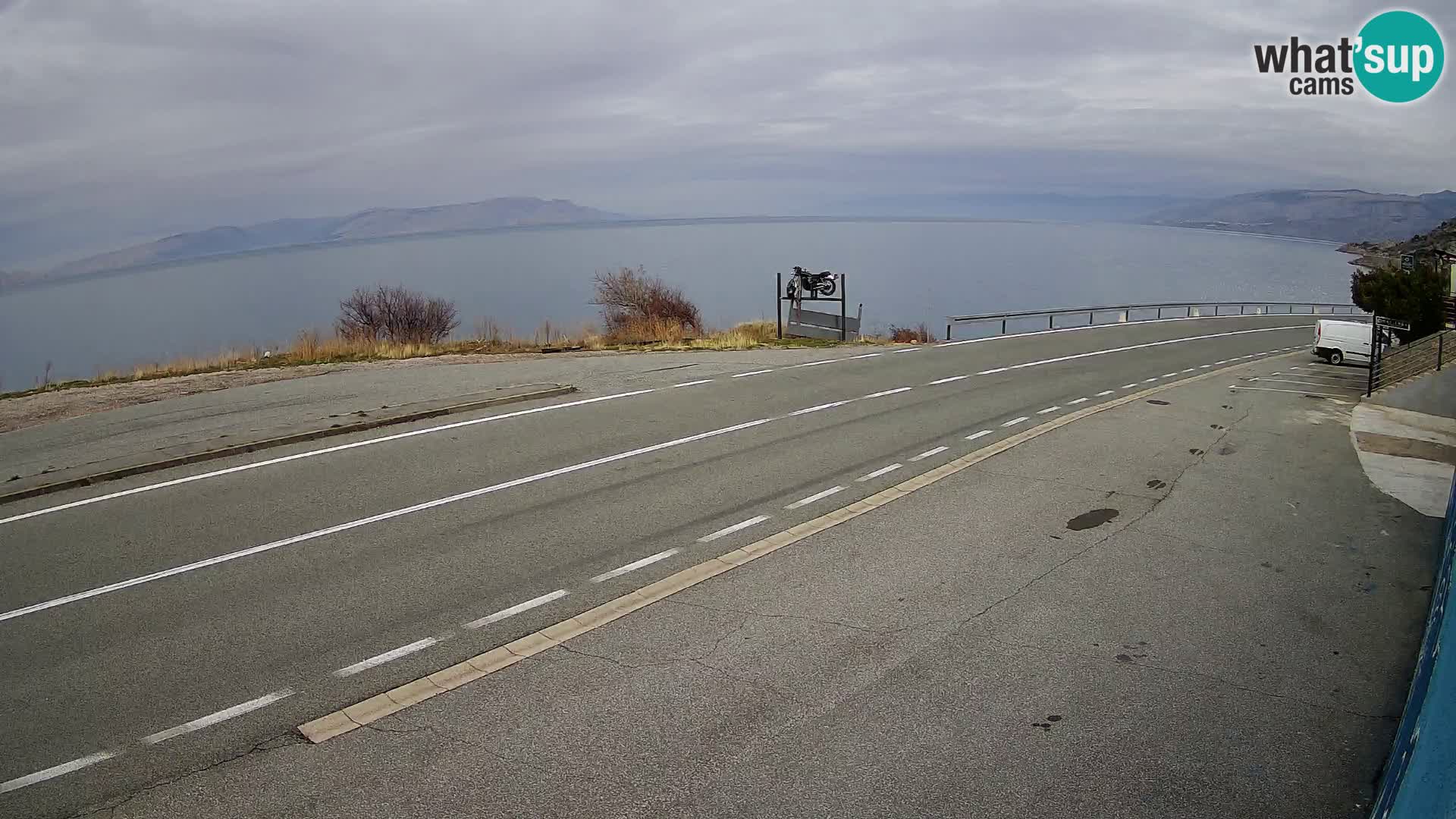 Webcam autopista adriática D8 cerca de SENJ – vista de la isla de KRK
