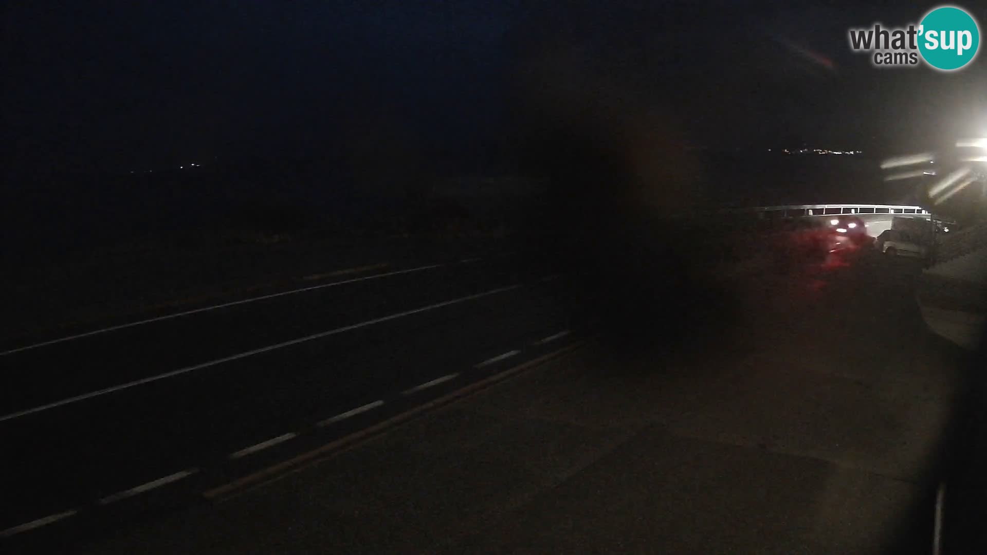 Kamera Jadranska Magistrala D8 pri SENJu – pogled na otok KRK