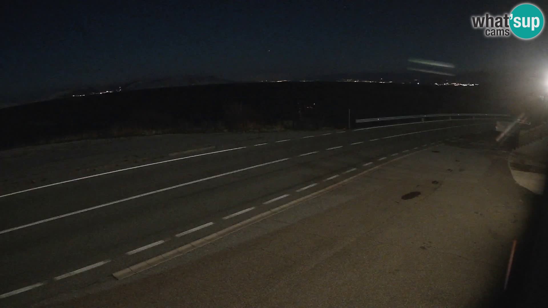 Webcam autopista adriática D8 cerca de SENJ – vista de la isla de KRK