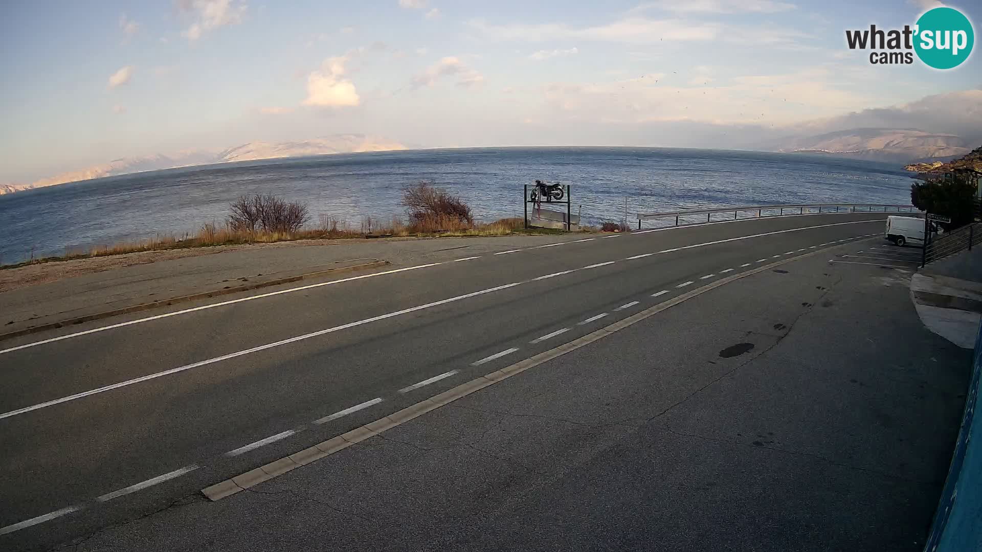 Webcam autopista adriática D8 cerca de SENJ – vista de la isla de KRK