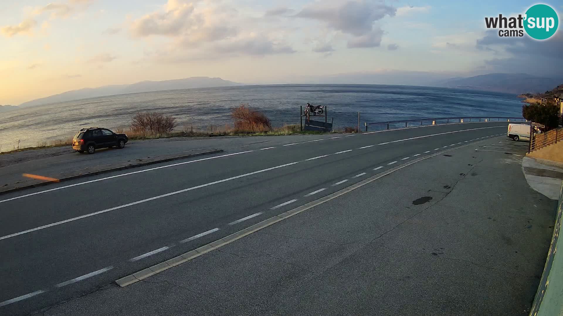 Webcam autoroute Adriatique D8 près de SENJ – vue sur l’île de KRK