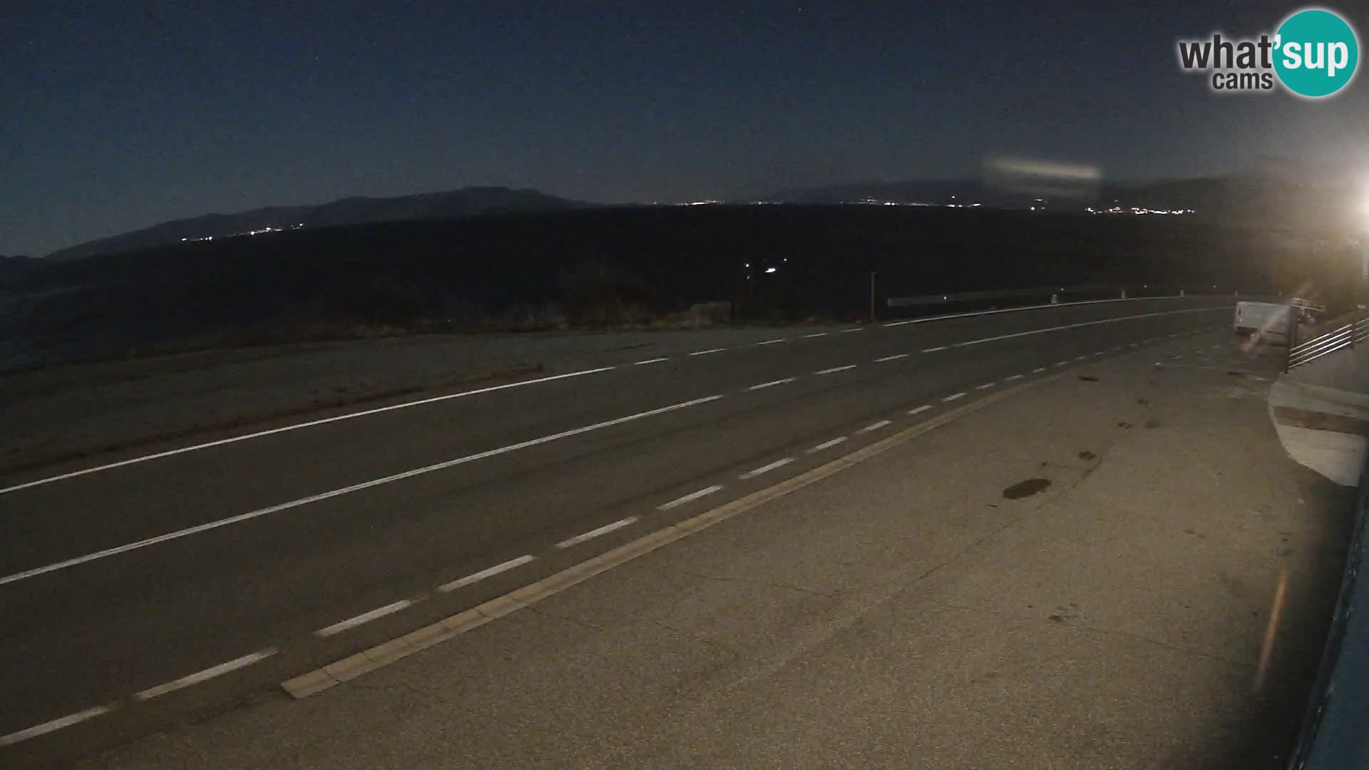 Webcam Adria-Autobahn D8 bei SENJ – Blick auf die Insel KRK