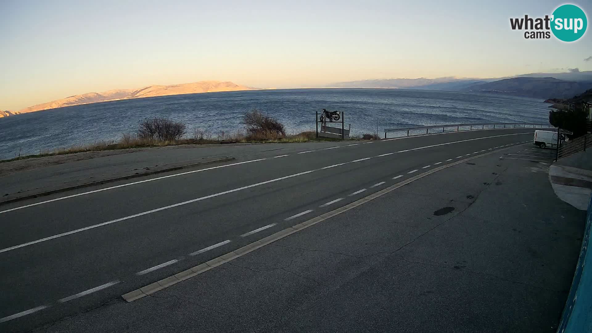 Web kamera Jadranska Magistrala kod SENJa – pogled na KRK