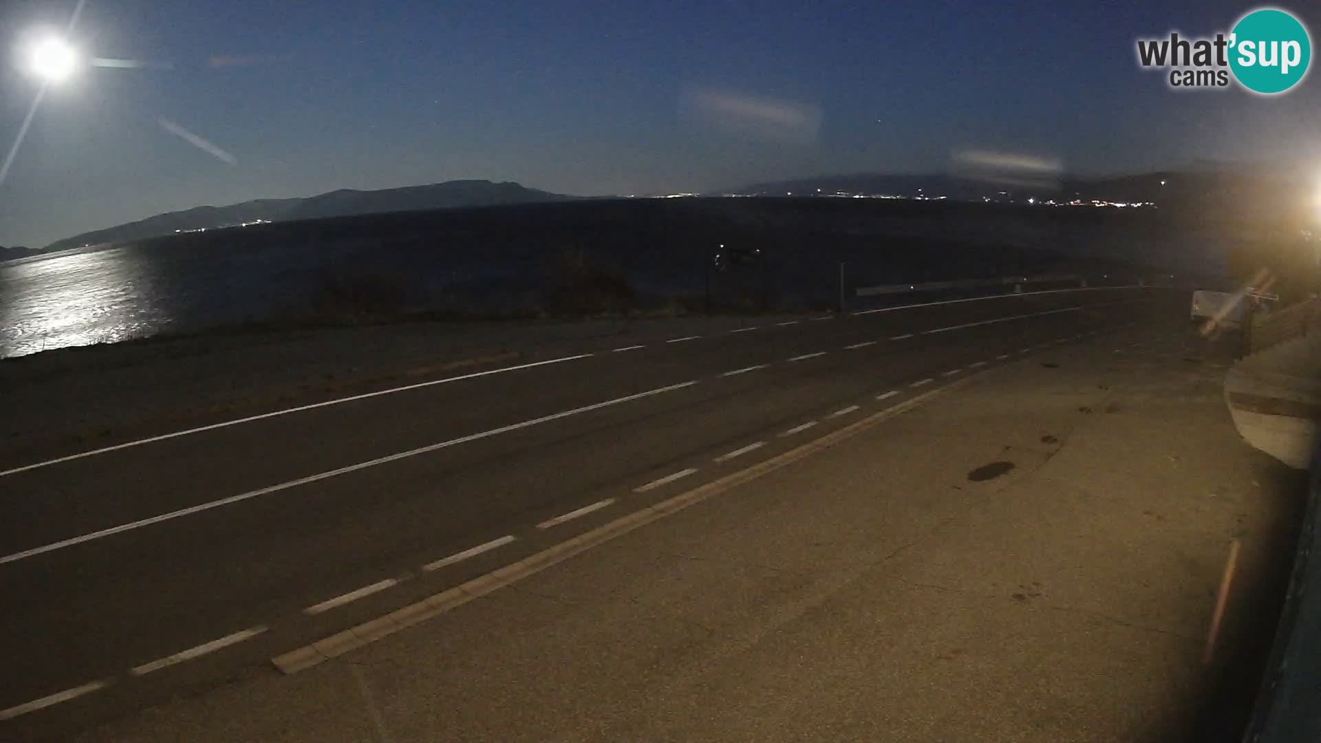 Webcam autoroute Adriatique D8 près de SENJ – vue sur l’île de KRK